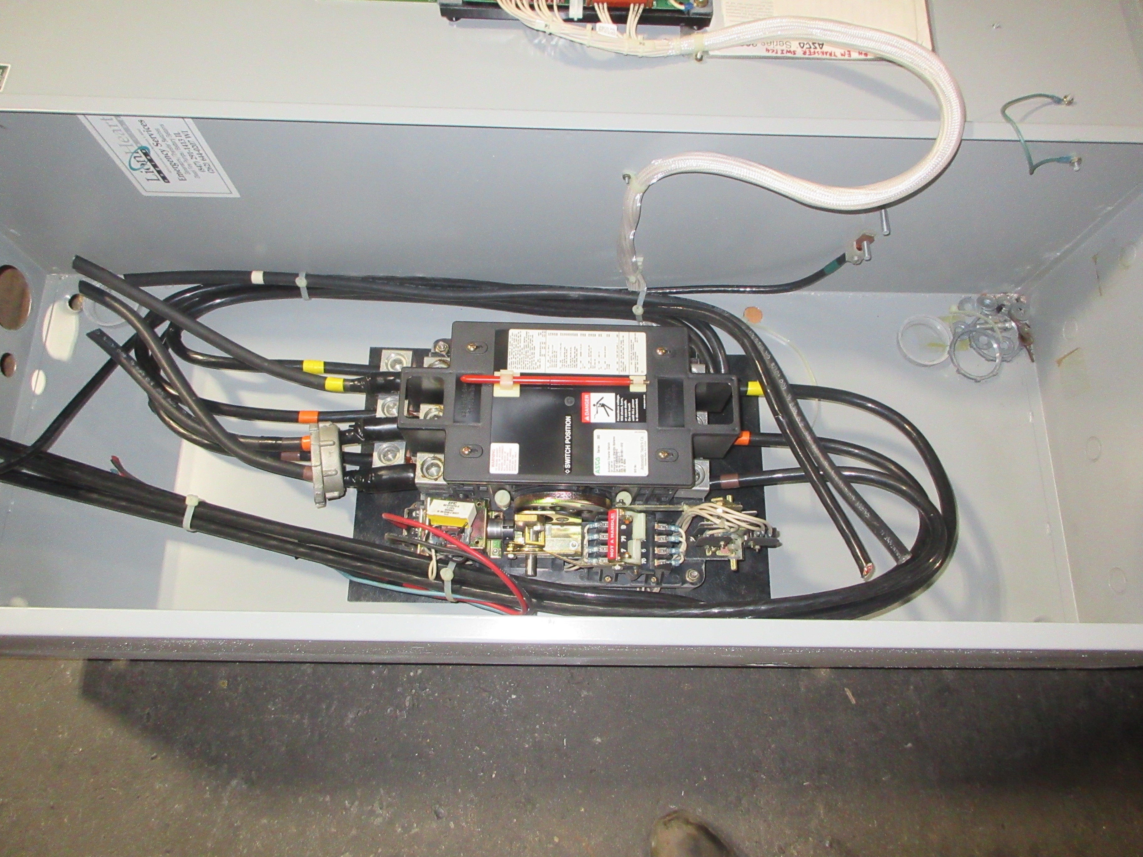 Asco Series 300 Automatic Transfer Switch A300322591C 225A 480V 60Hz 3Ph Used