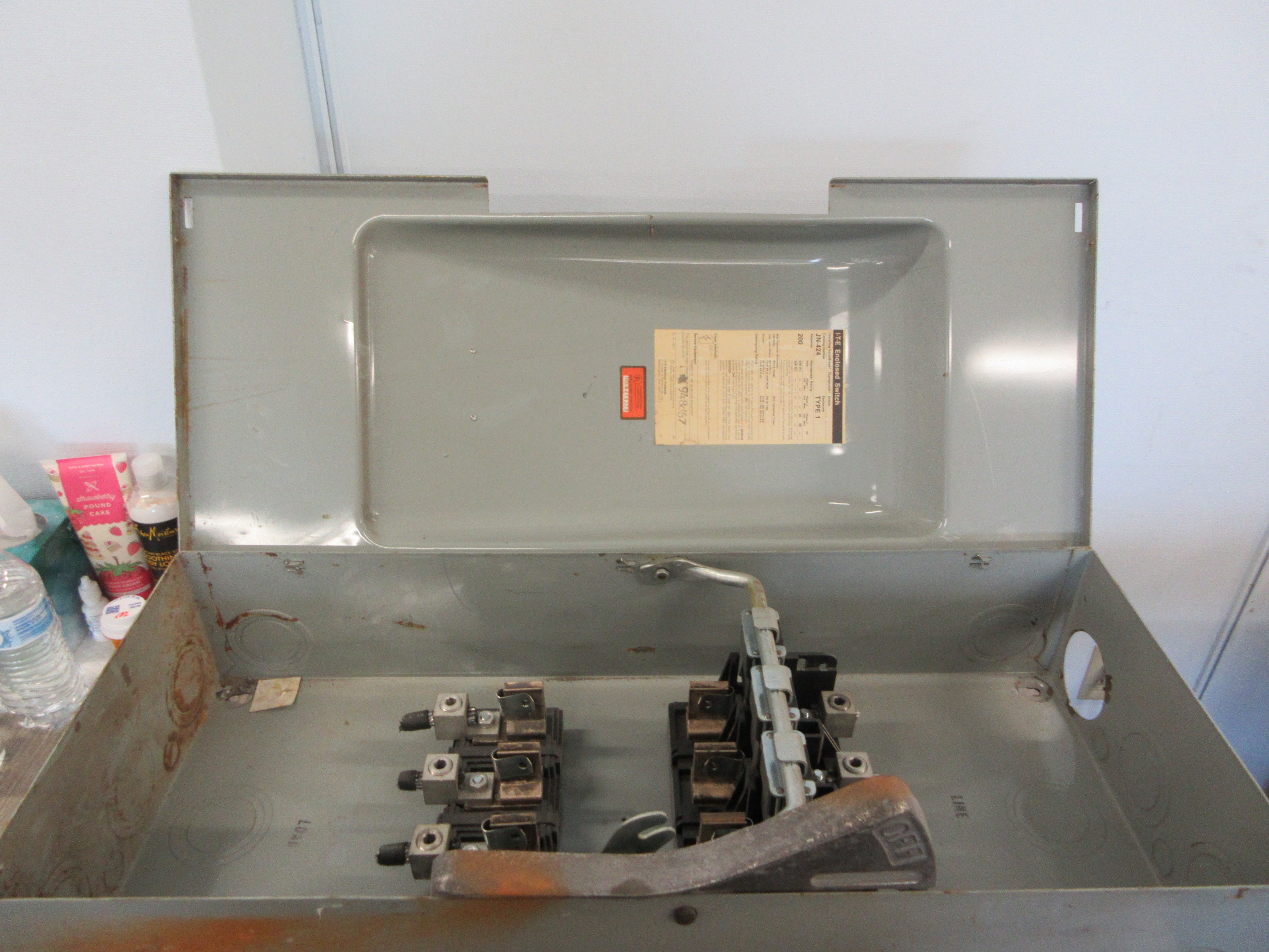 ITE Fusible Safety Switch/Disconnect JN424 200A 240V 3P Used