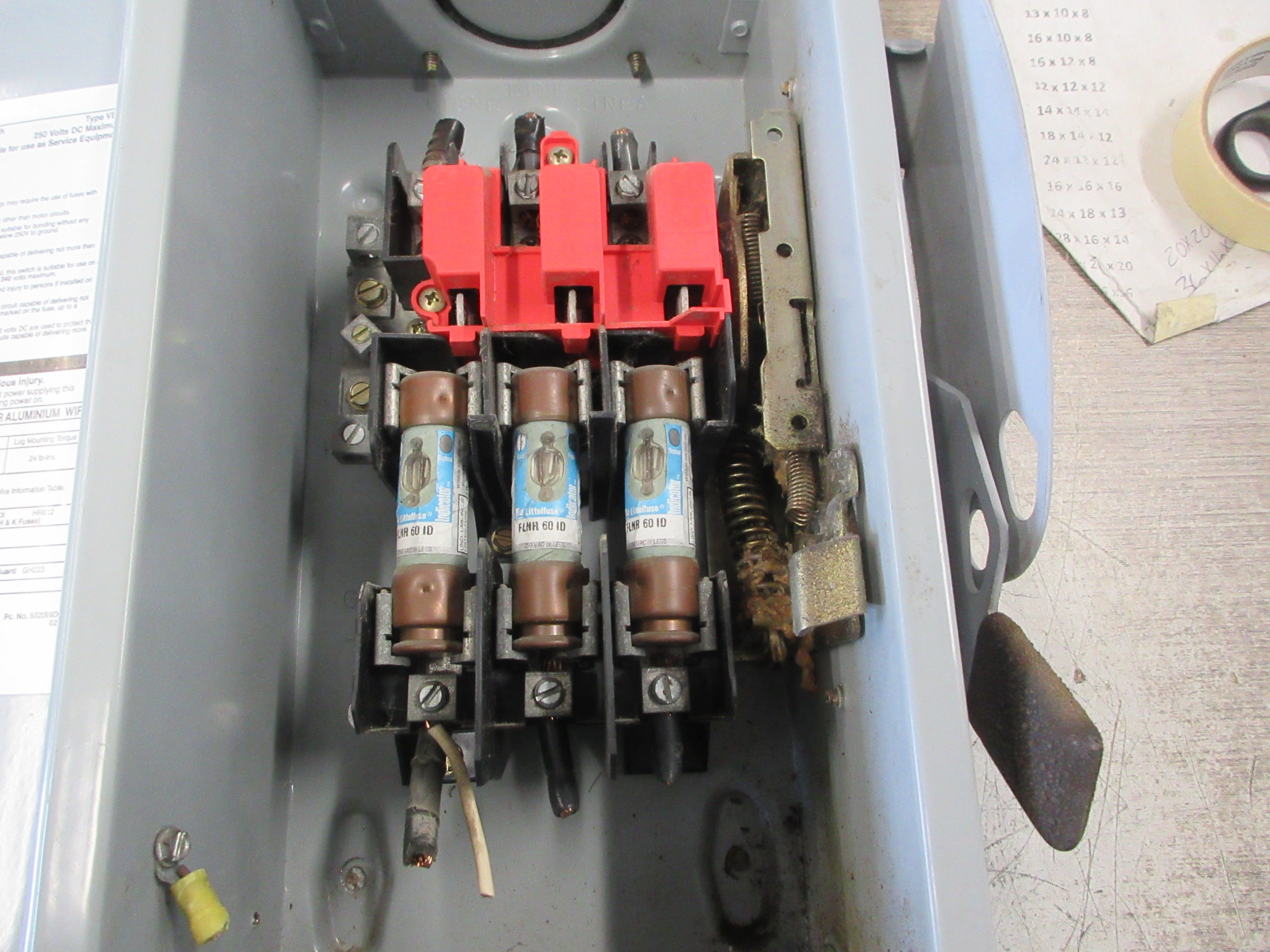 Siemens Fusible 3R Safety Switch/Disconnect GF322NR 60A 240V 3P Used