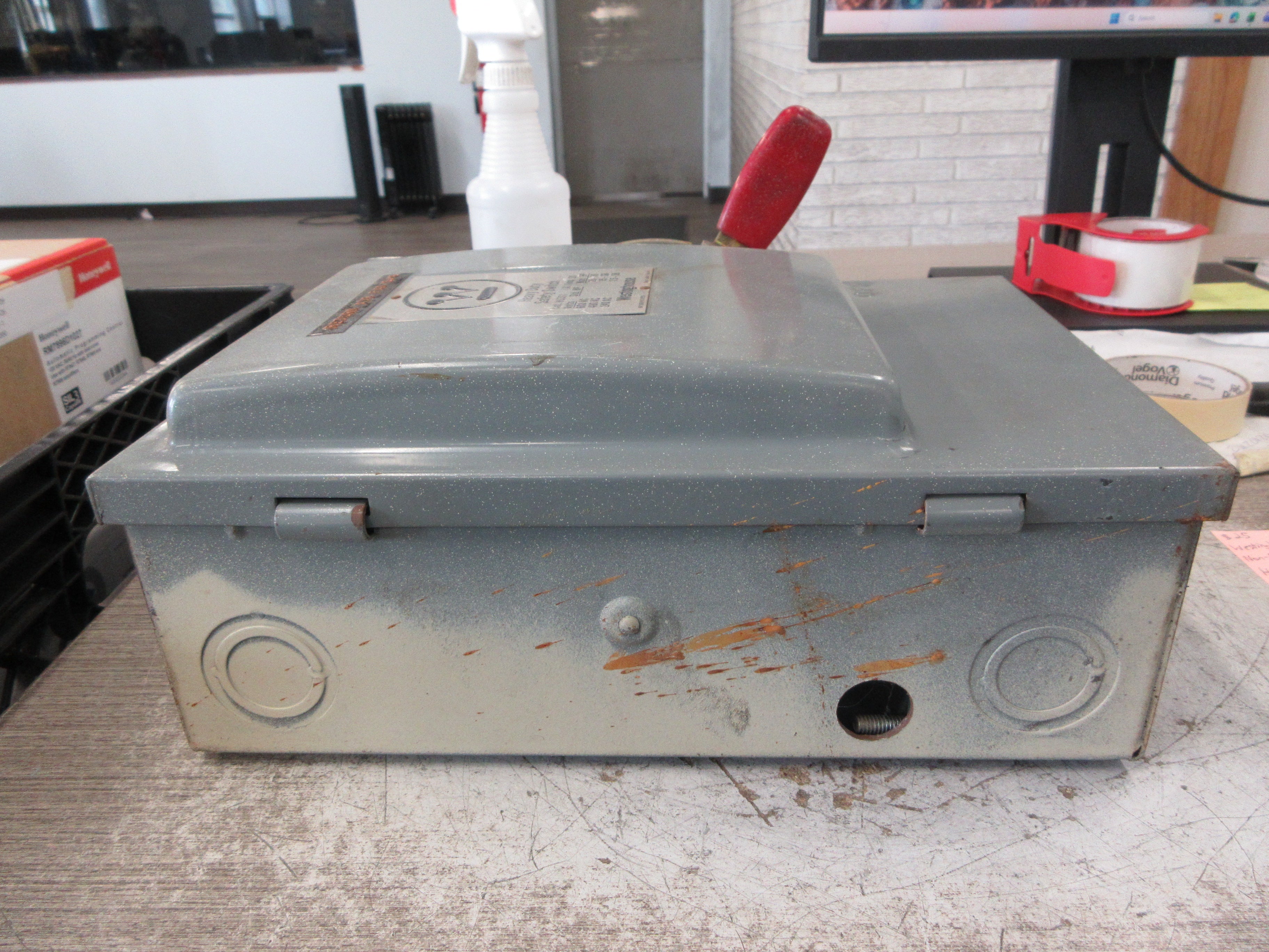 Westinghouse Non-Fusible Safety Switch/Disconnect HU361 30A 600V 3P Used