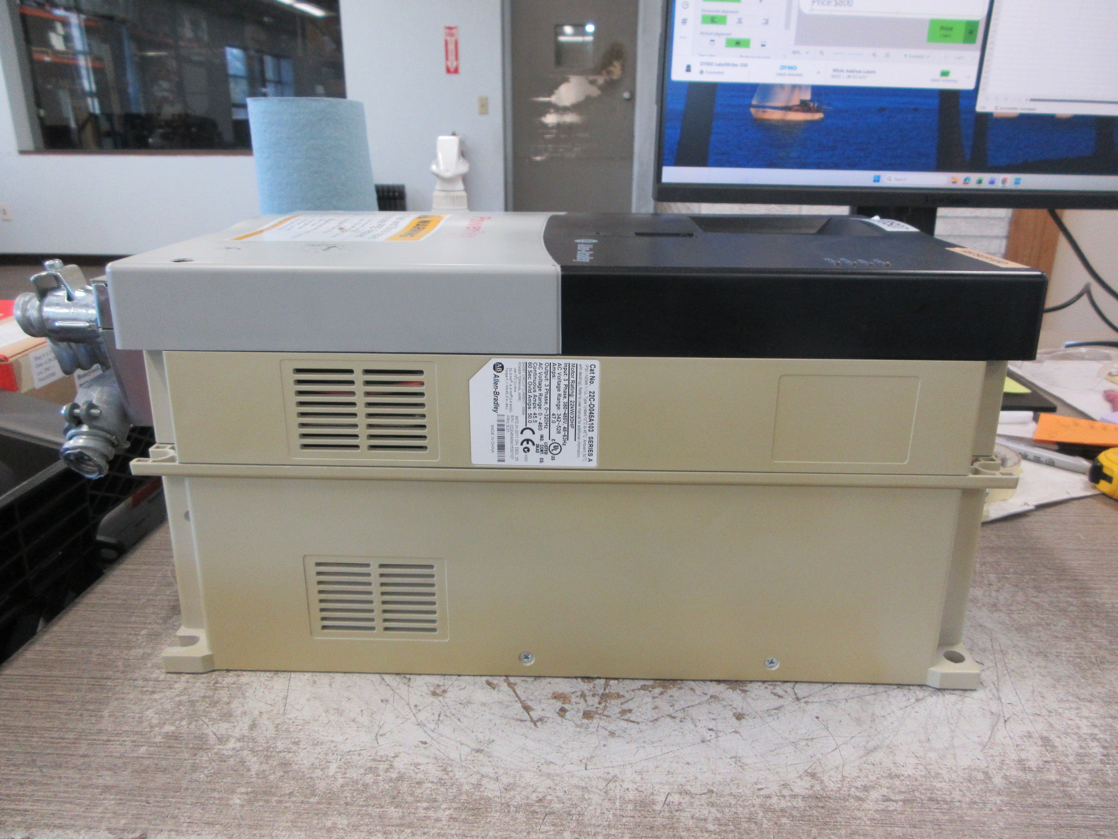 Allen-Bradley PowerFlex 400 AC Drive 22C-D045A103 Ser. A 30HP 3Ph Used