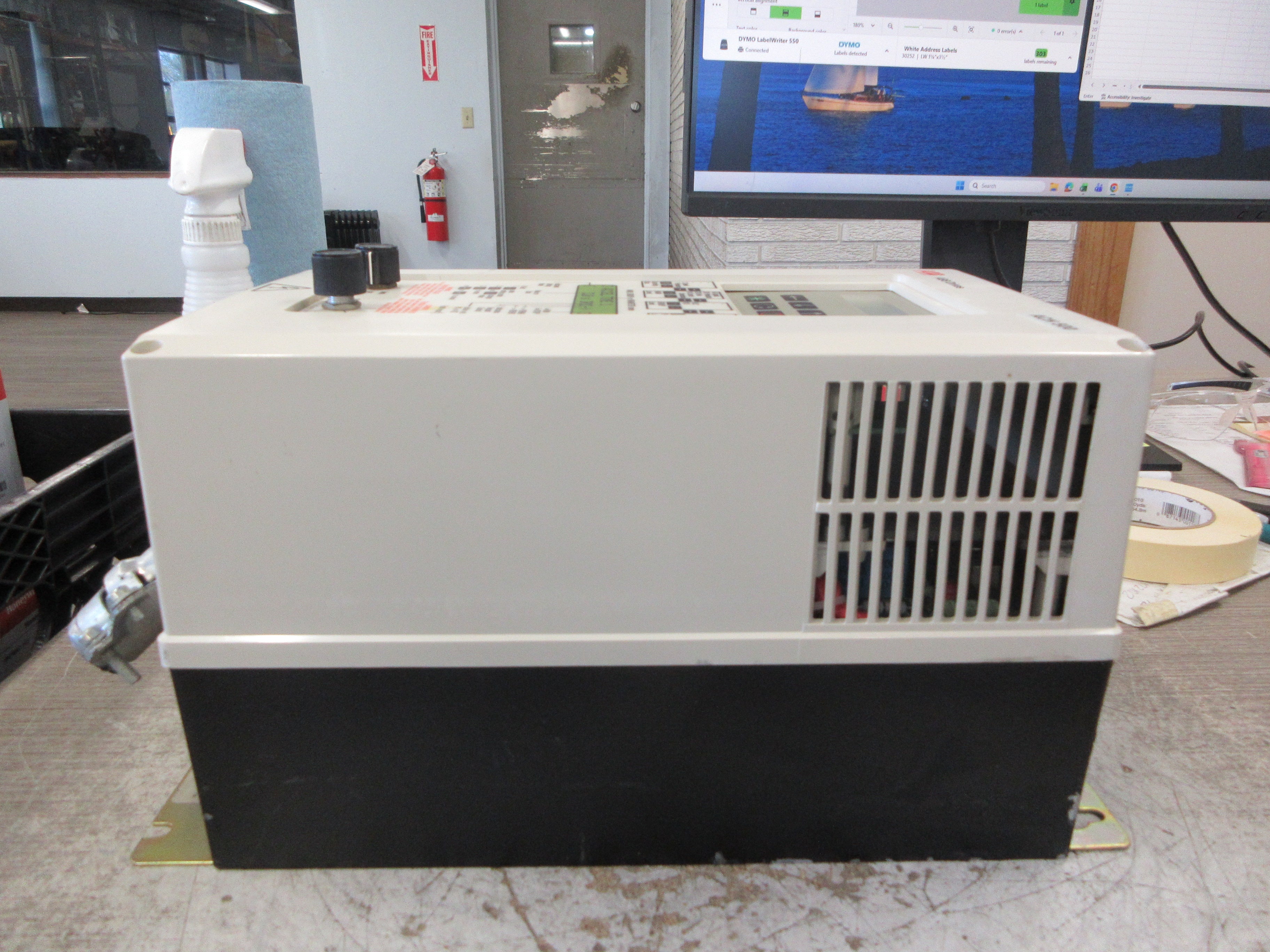 ABB ACH 500 AC Drive ACH501-002-2-00P2 2HP 3Ph *(2) Cracked Corners* Used
