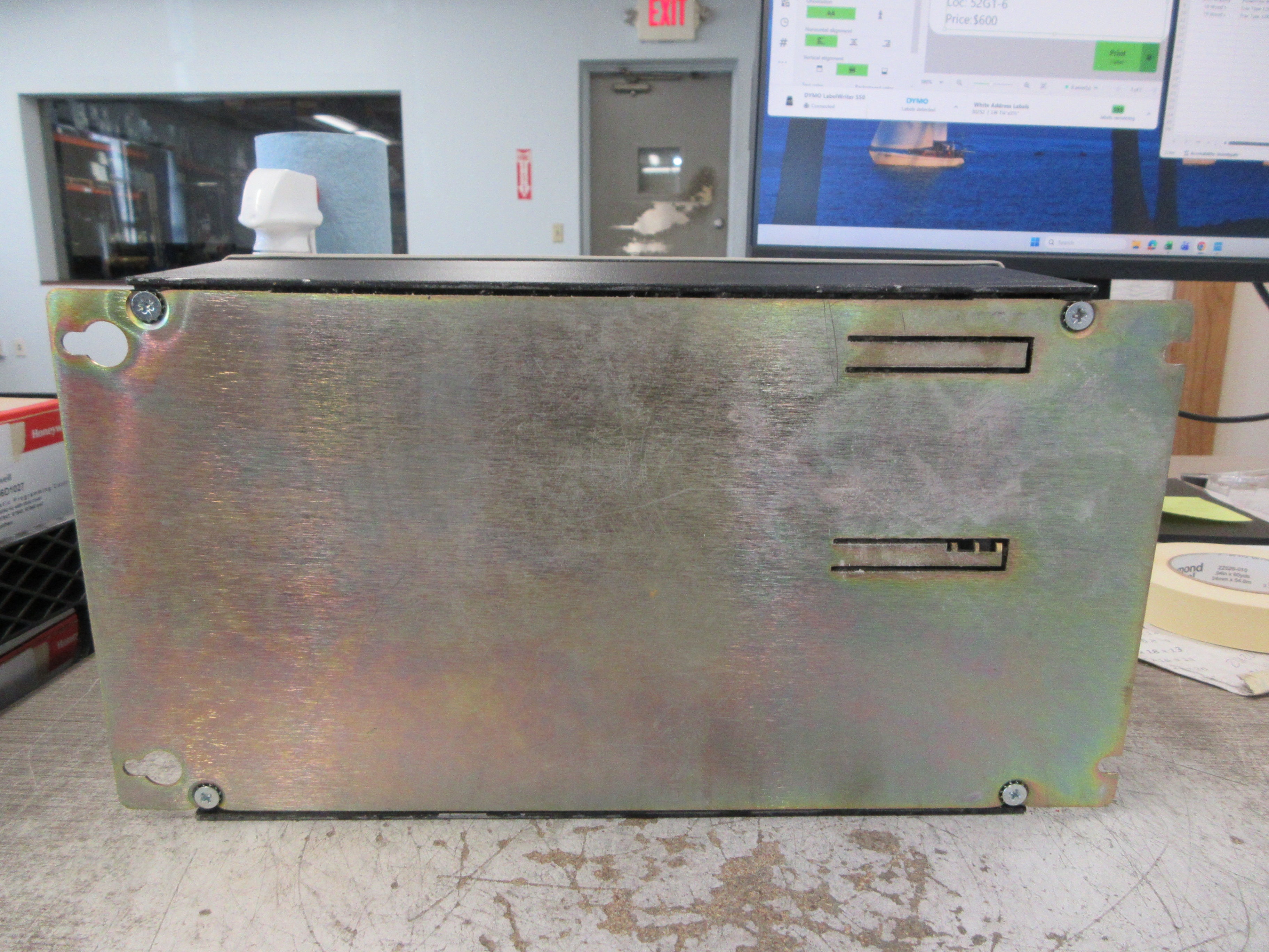 ABB ACH 500 AC Drive ACH501-002-2-00P2 2HP 3Ph *(2) Cracked Corners* Used