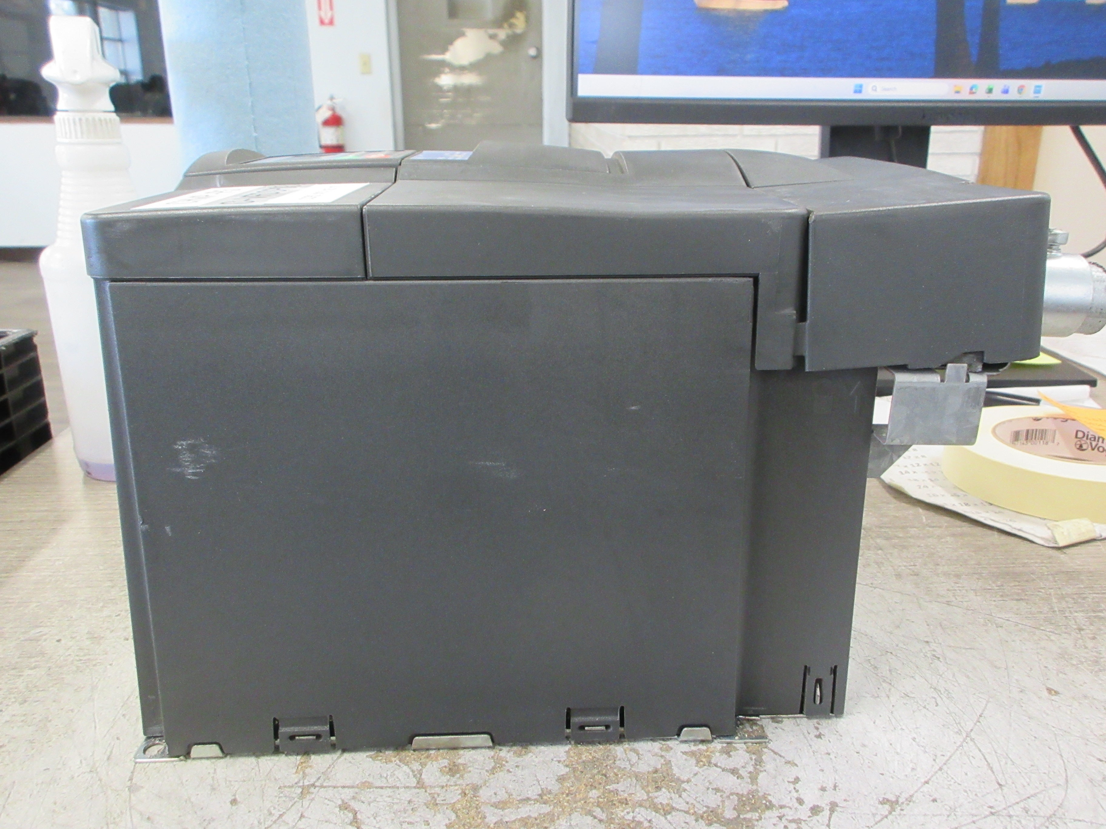 Siemens SED2-5.5/32X AC Drive 6SE6436-2UD25-5CA0 7.5HP 3Ph W/Keypad Used