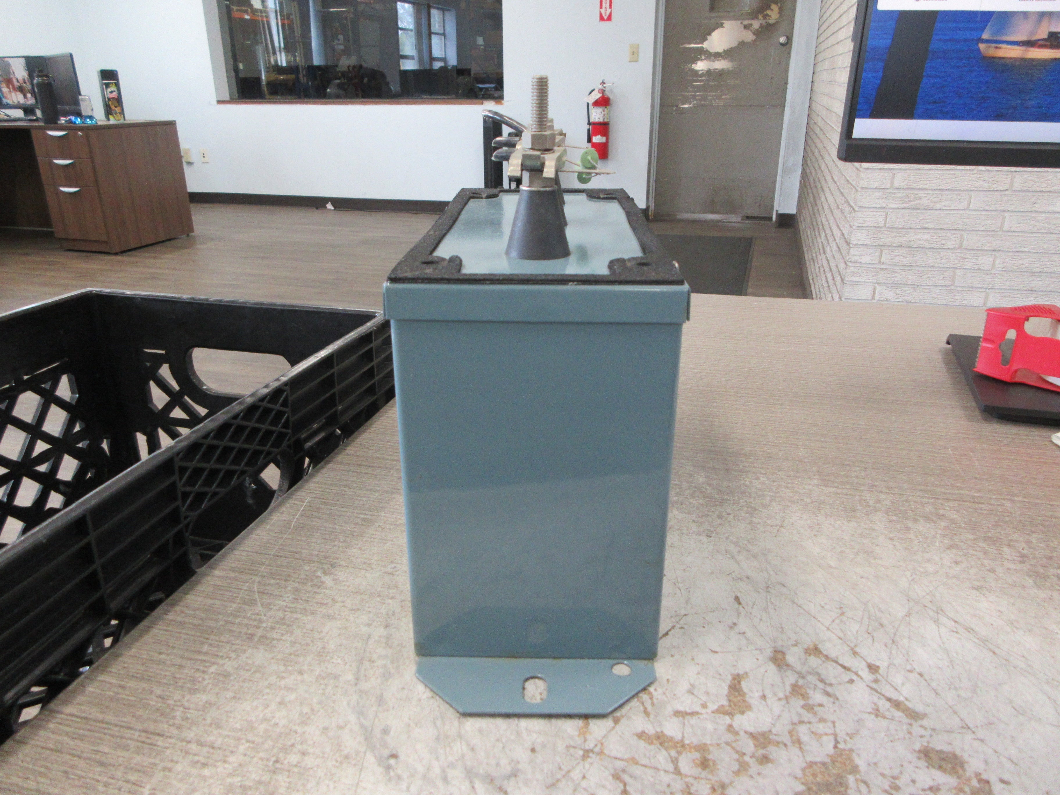 Westinghouse Dri-Var Capacitor 1N05490A19A 15 KVAR 480V 60Hz 3Ph Used