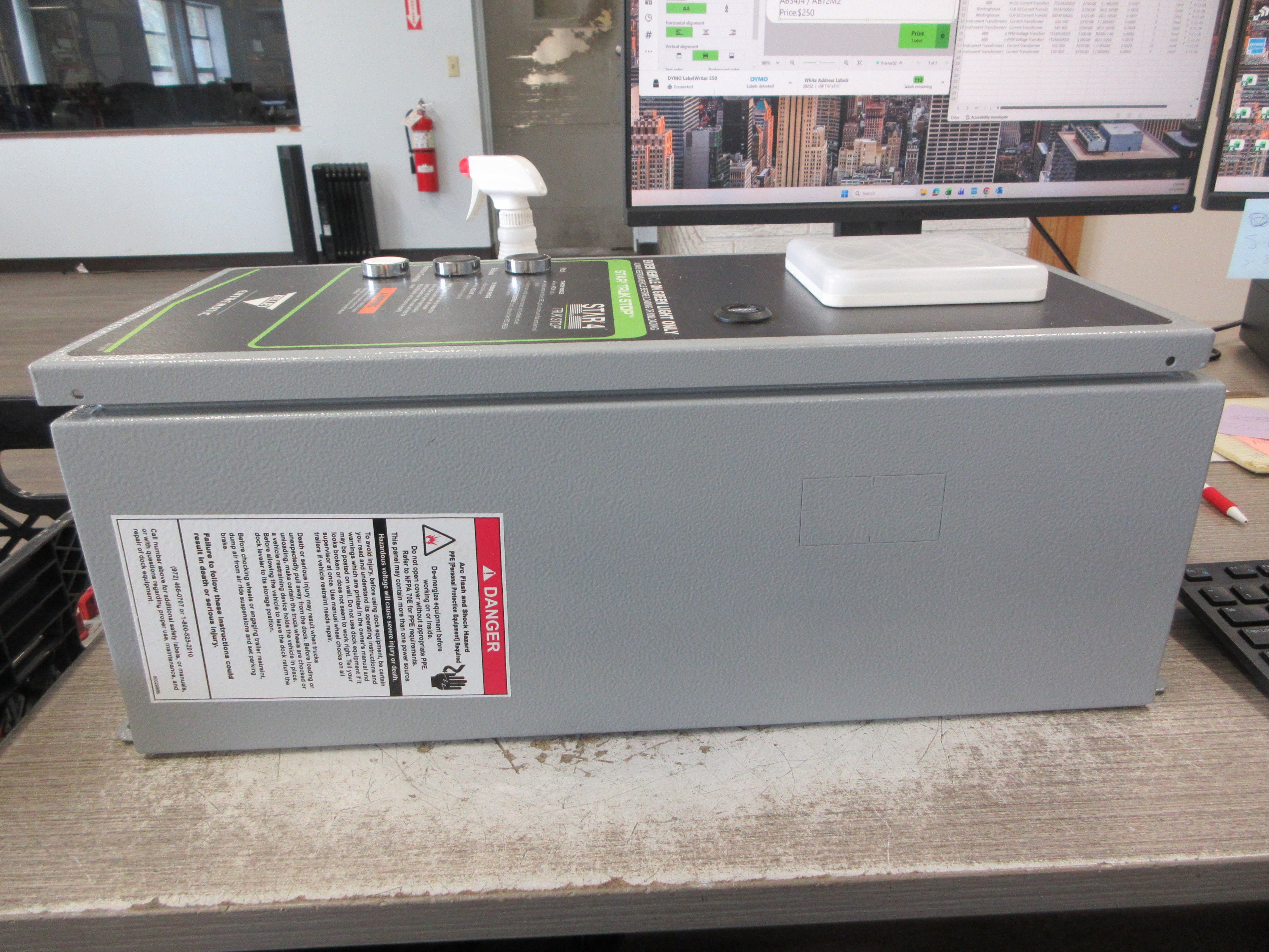 Kelley STAR 4 Truk Stop vehicle Restraint Centrol Box 6016001 120V 1Ph 60Hz Used