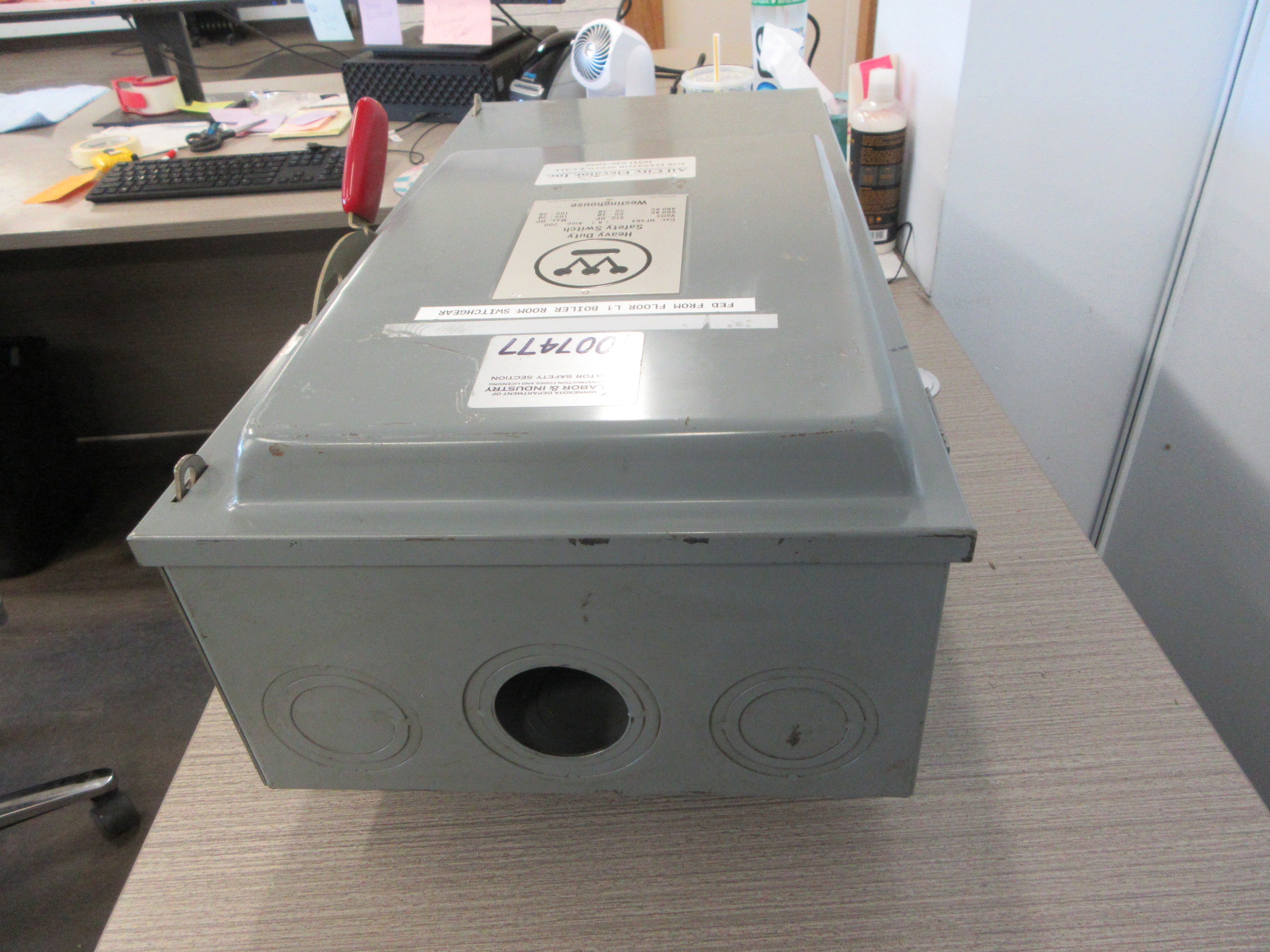 Westinghouse Fusible Safety Switch/Disconnect HF364 (A) 200A 600V 3P Used