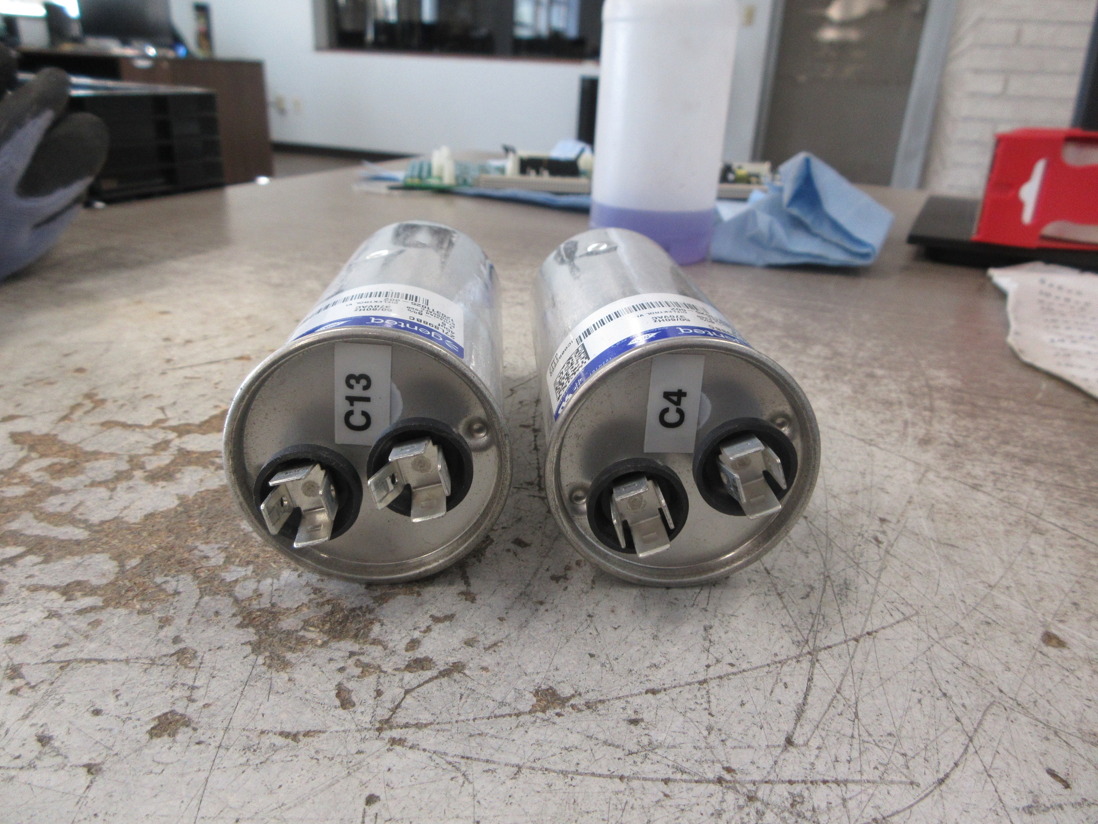 Genteq Capacitor 27L898BC 45uF 50/60Hz 370V *Lot of 2* Used