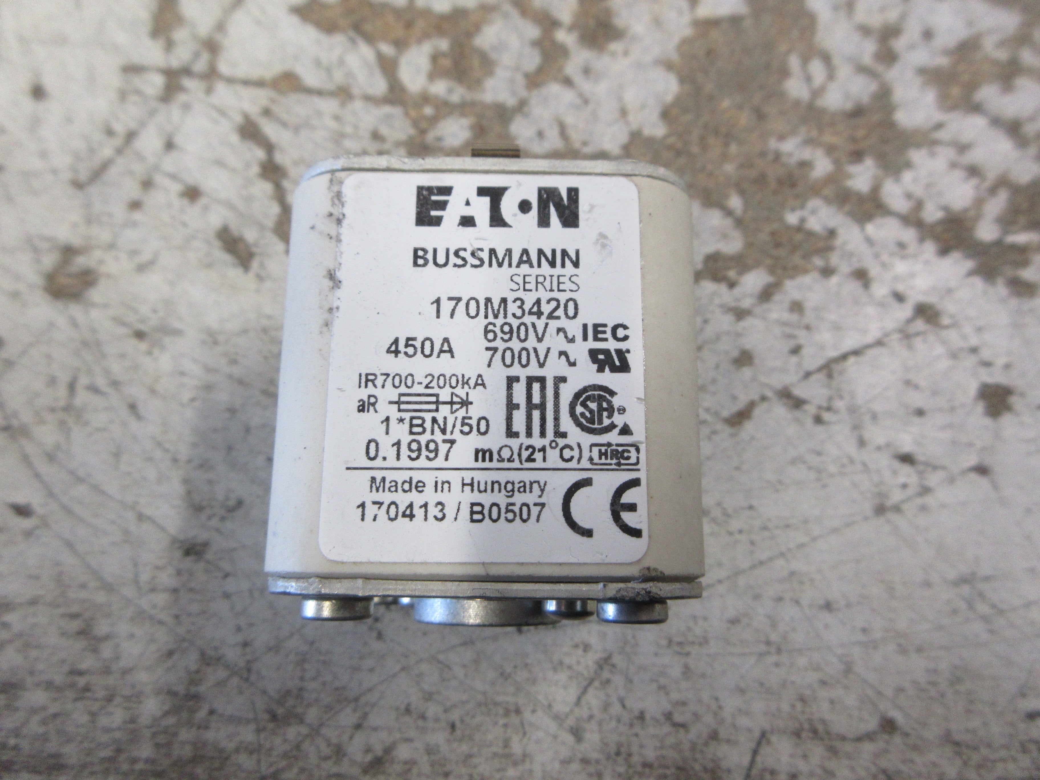 Eaton Bussmann Series Fuse 170M3420 450A 700V Used