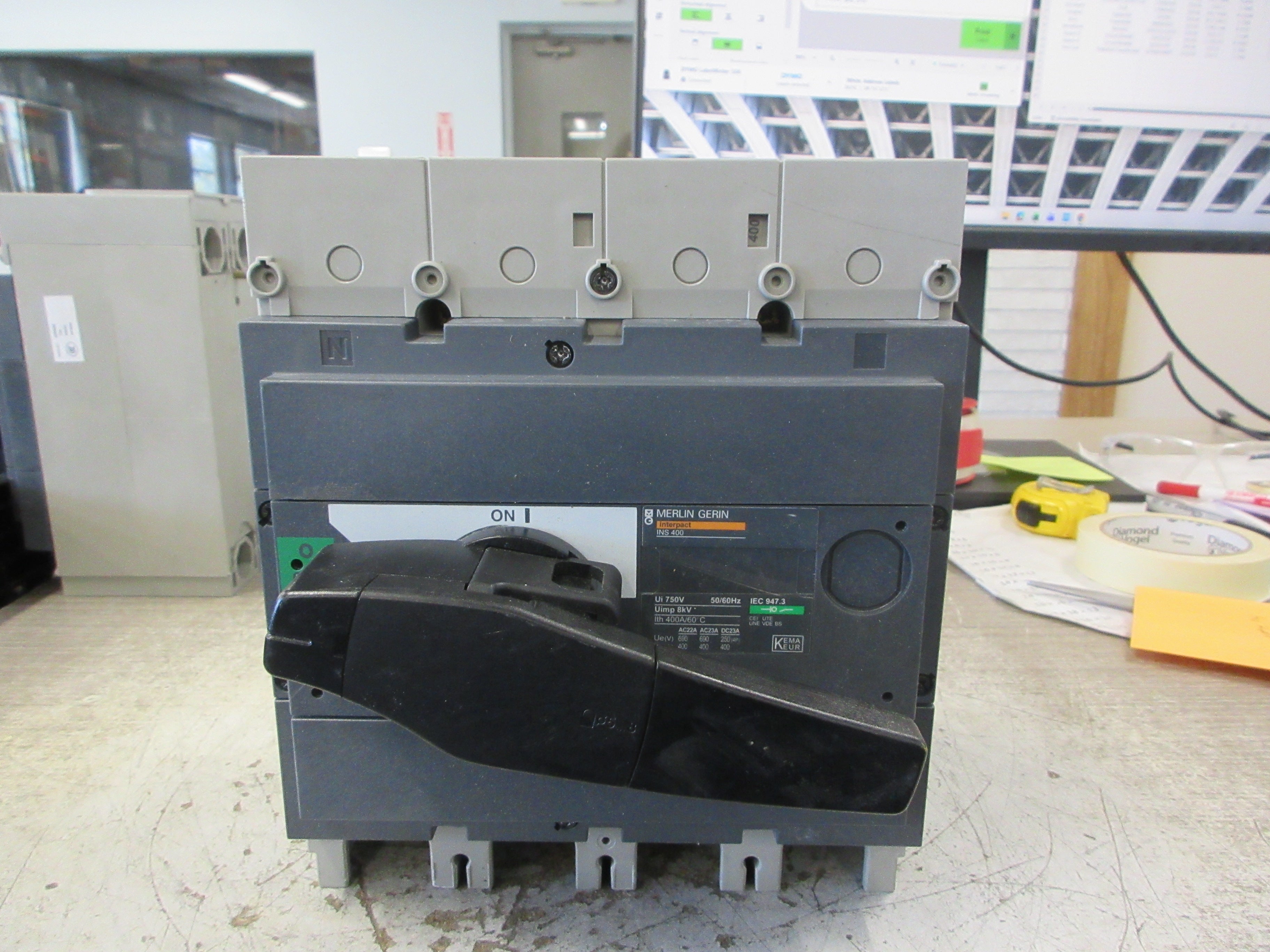 Merlin Gerin Interpact Disconnect Switch INS 400 400A 750V 50/60Hz Used