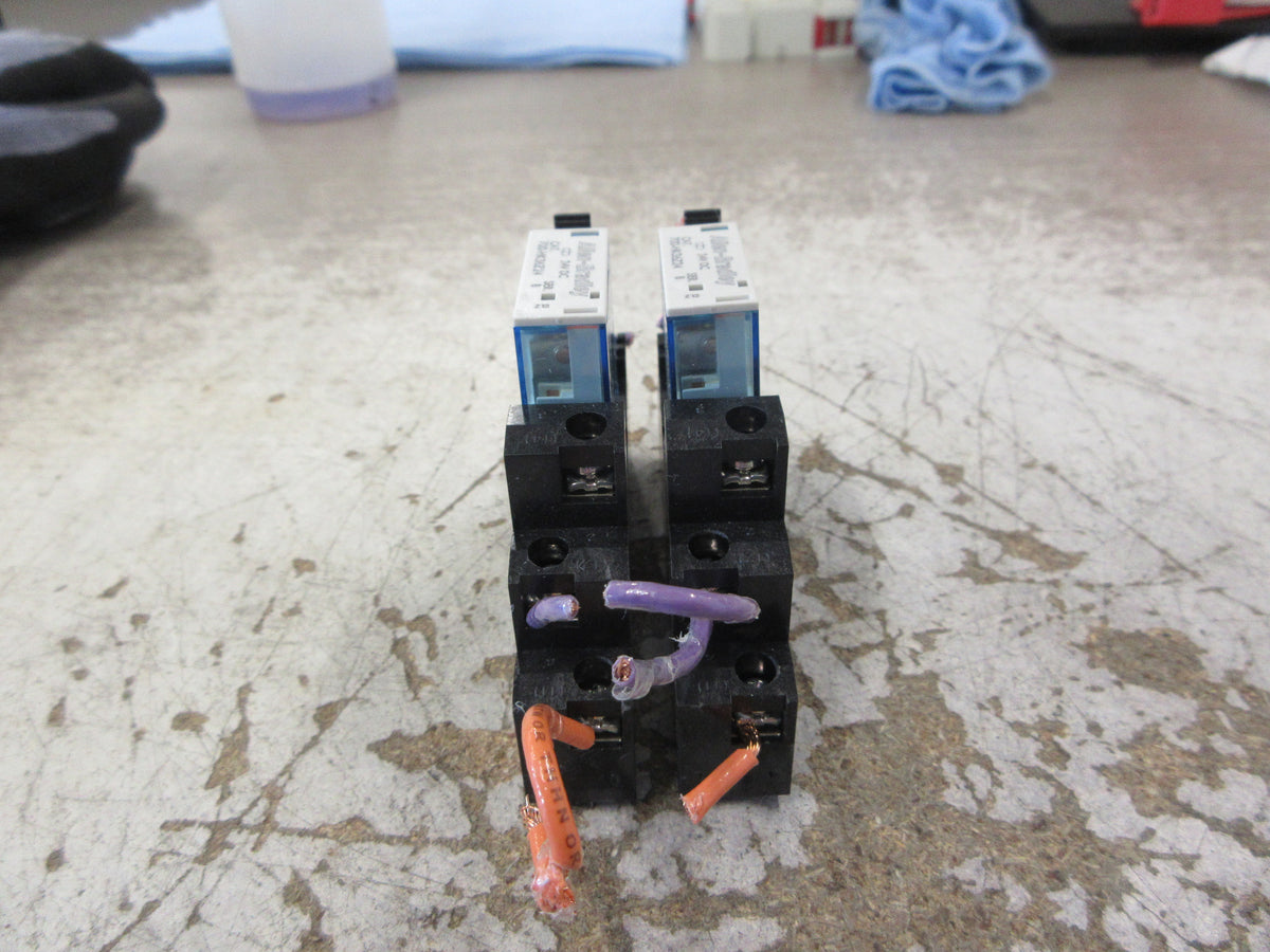 Allen-Bradley Relay 700-HK36Z24 Ser. B 24VDC Coil W/Base *Lot of 2* Used