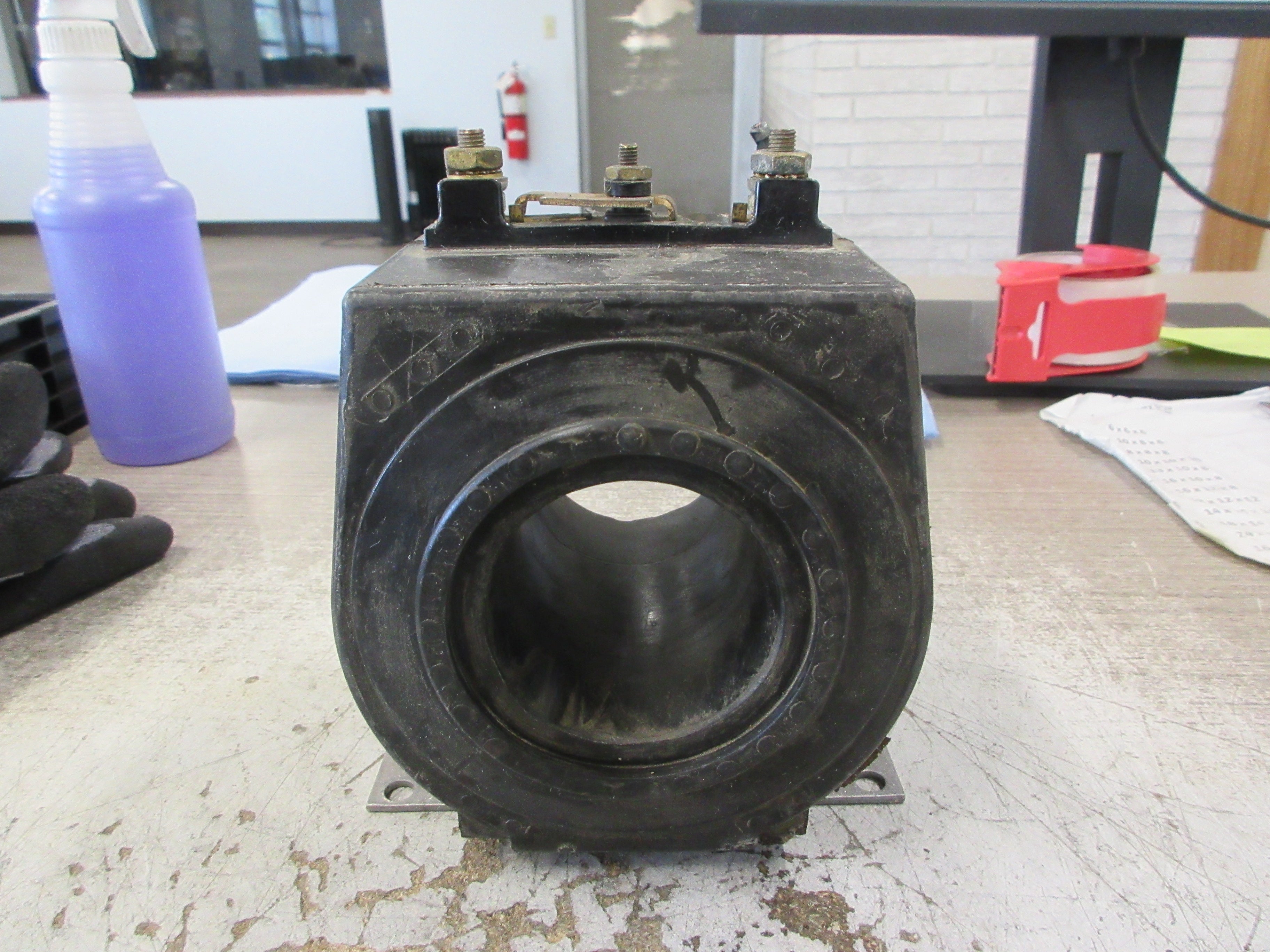 GE Type JKP-0 Current Transformer 836X8 Ratio 200:5A 600V 25-400Hz Used