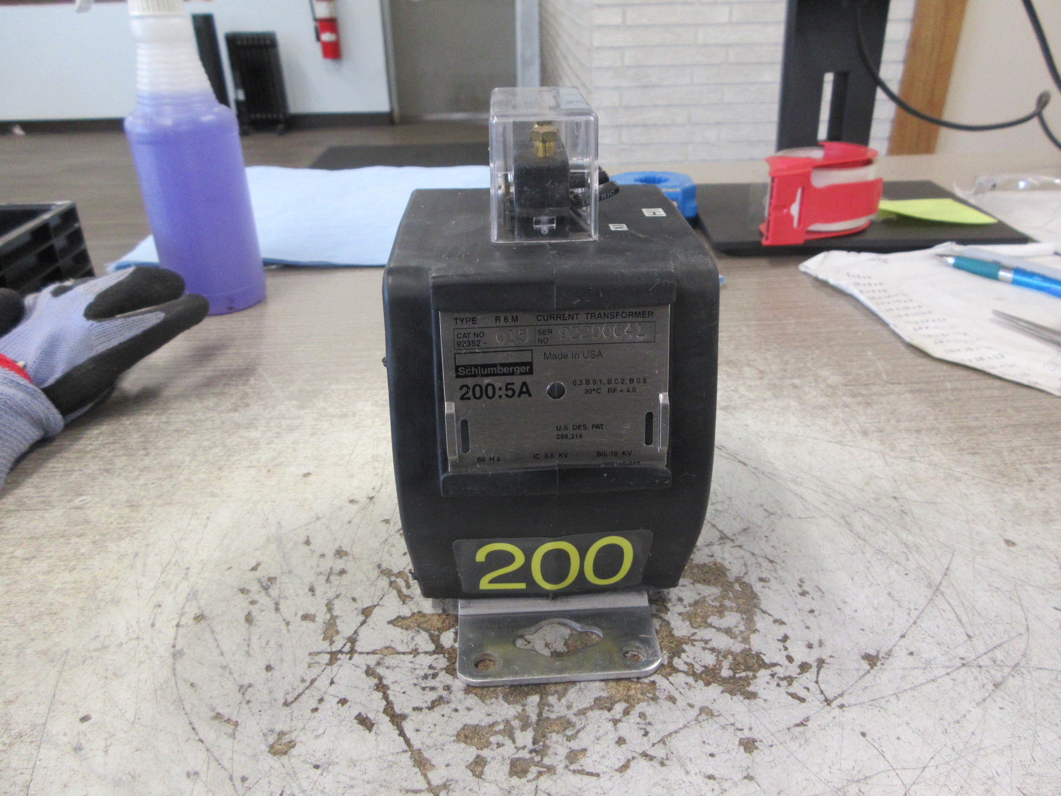 Schlumberger Type R6M Current Transformer 92352-015 Ratio 200:5A 600V 60Hz Used