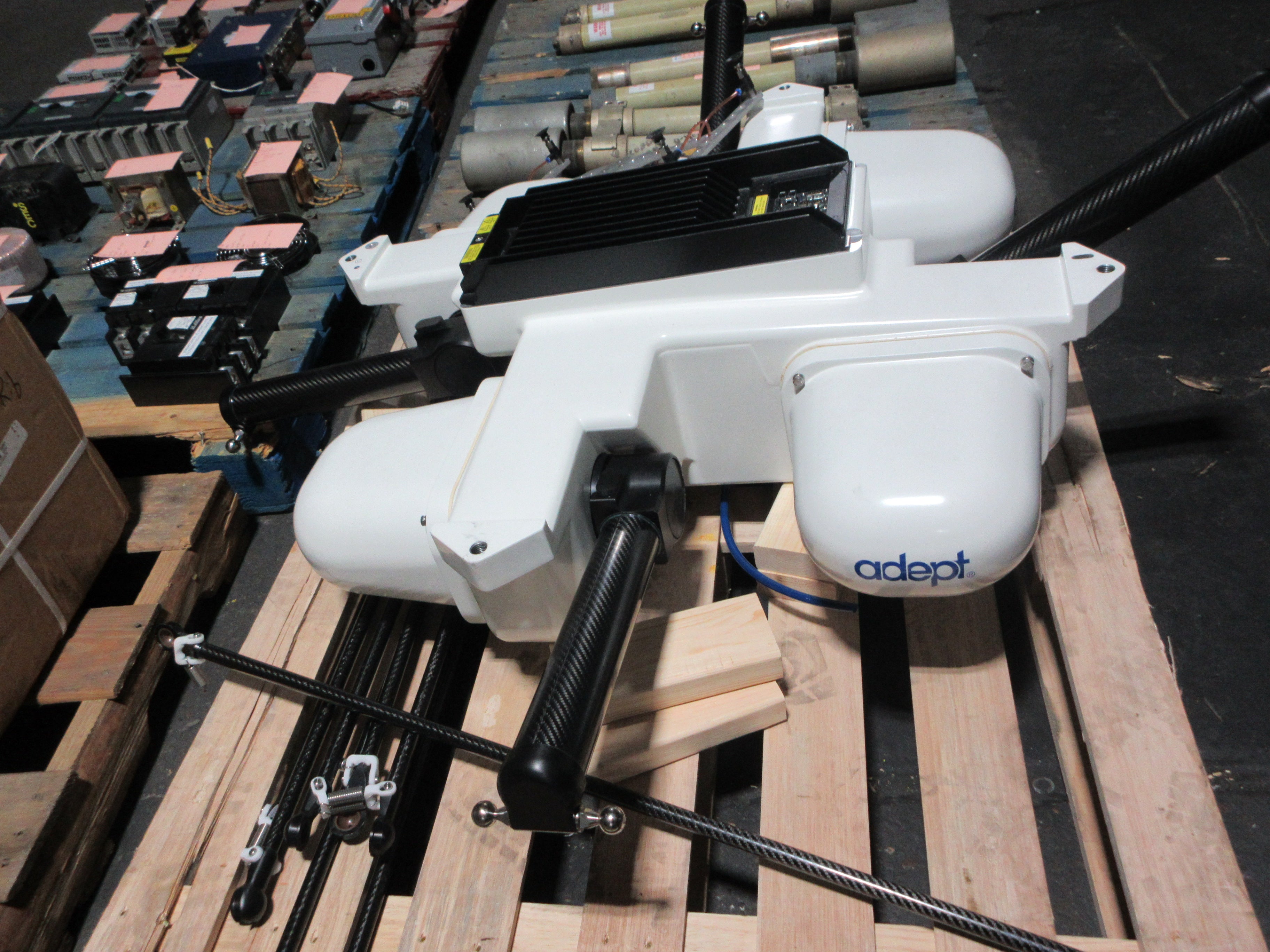 Adept Quattro Parallel Robot s800H 4 Axes Payload: 2kg Rated , 4kg Max Used