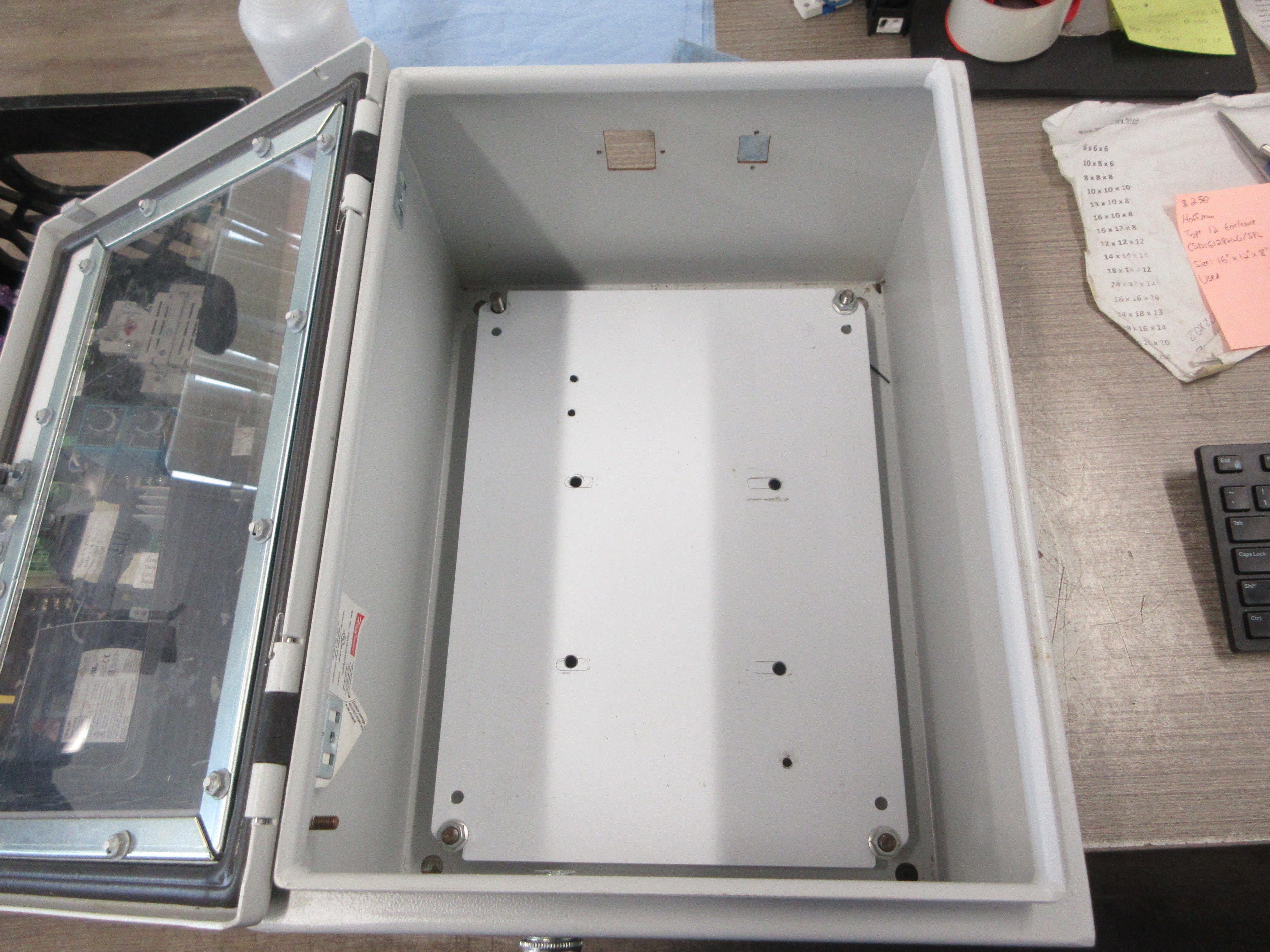 Hoffman Type 12 Enclosure CSD16128WLG/SPL Size: 16"x12"x8" Used