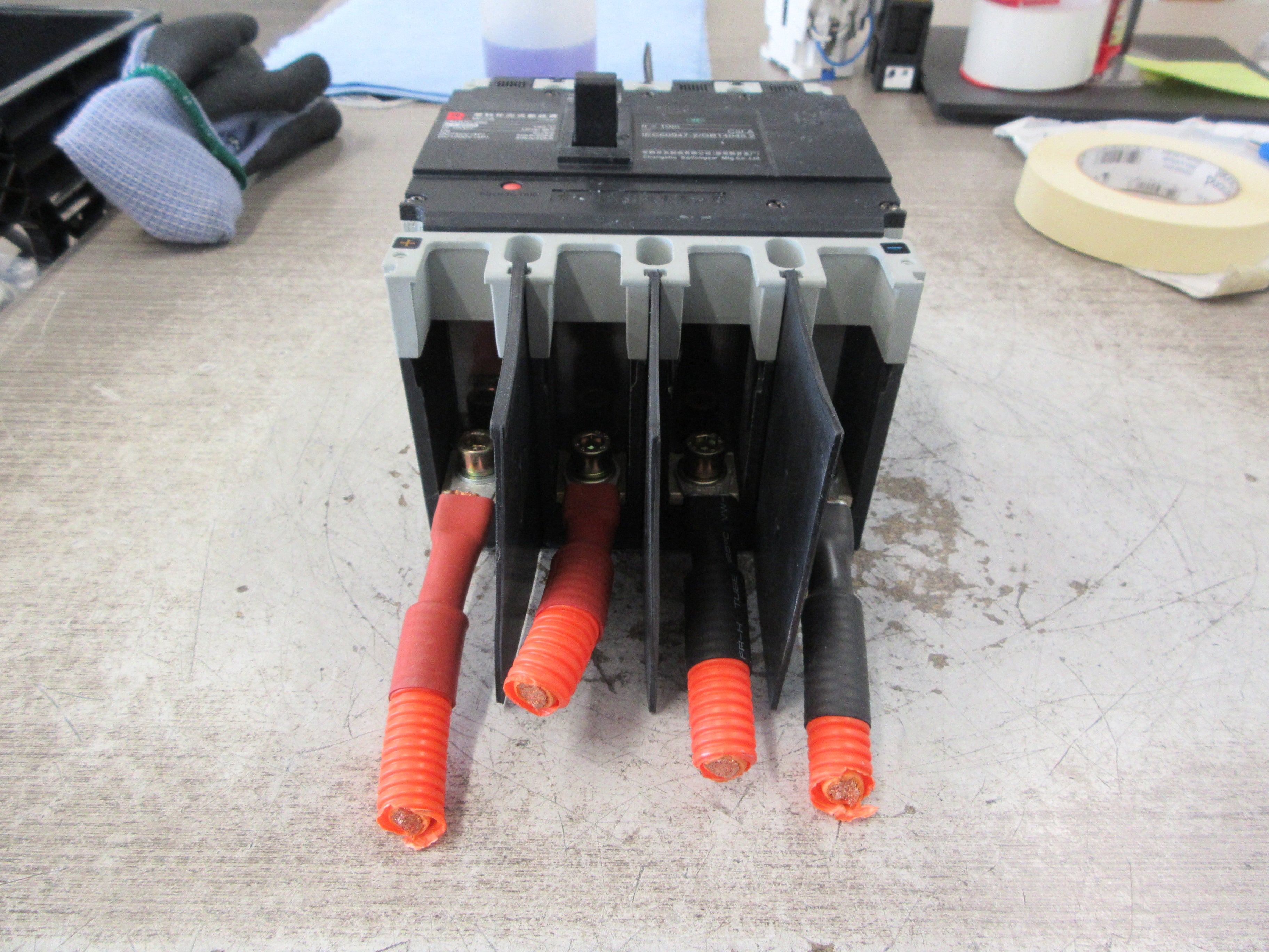 Changshu Circuit Breaker CM3DC-250 1000VDC 250A 4P Used