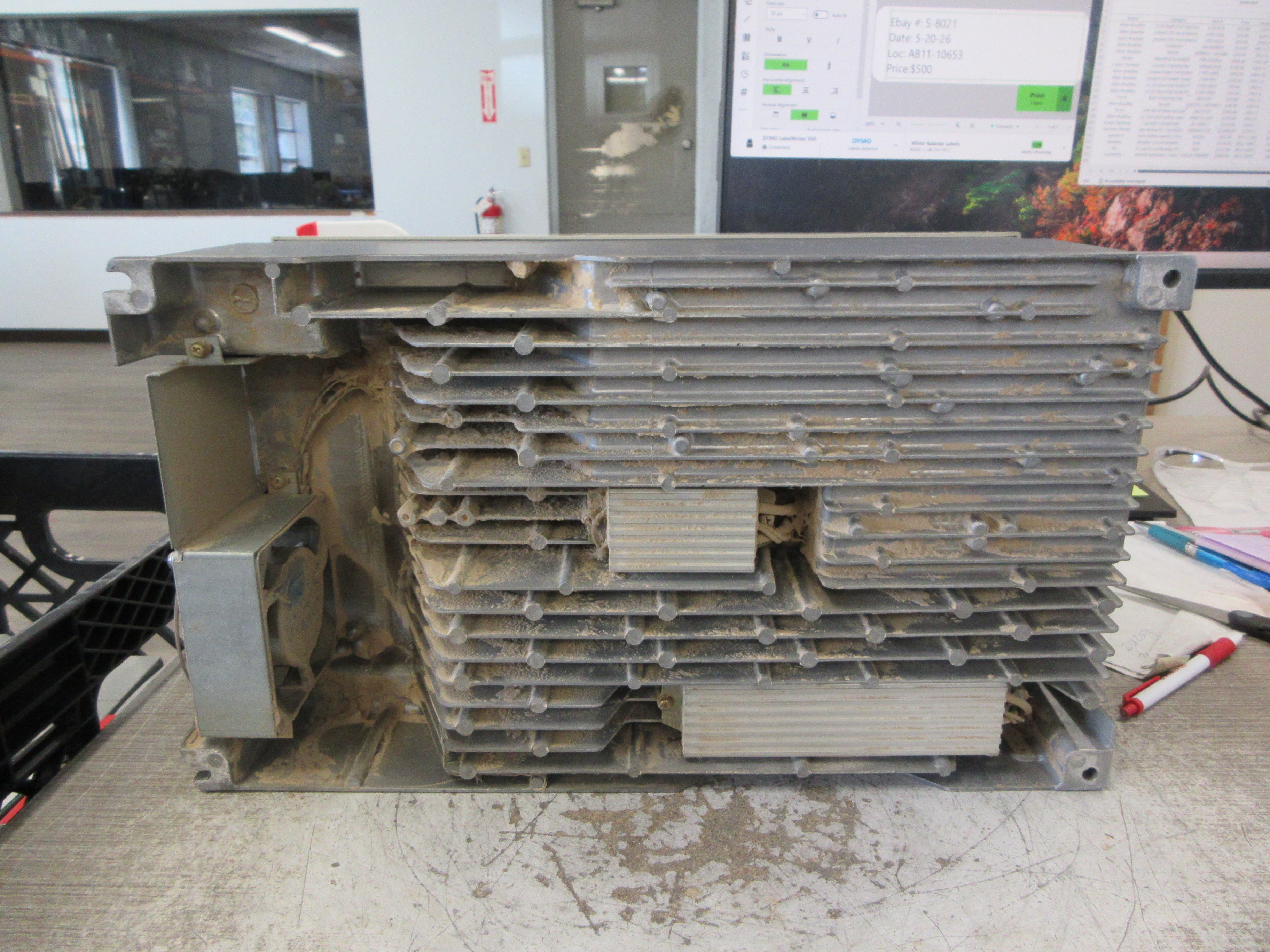Hitachi HFC-VWG AC Drive VWG16LF3 15HP 3Ph Used