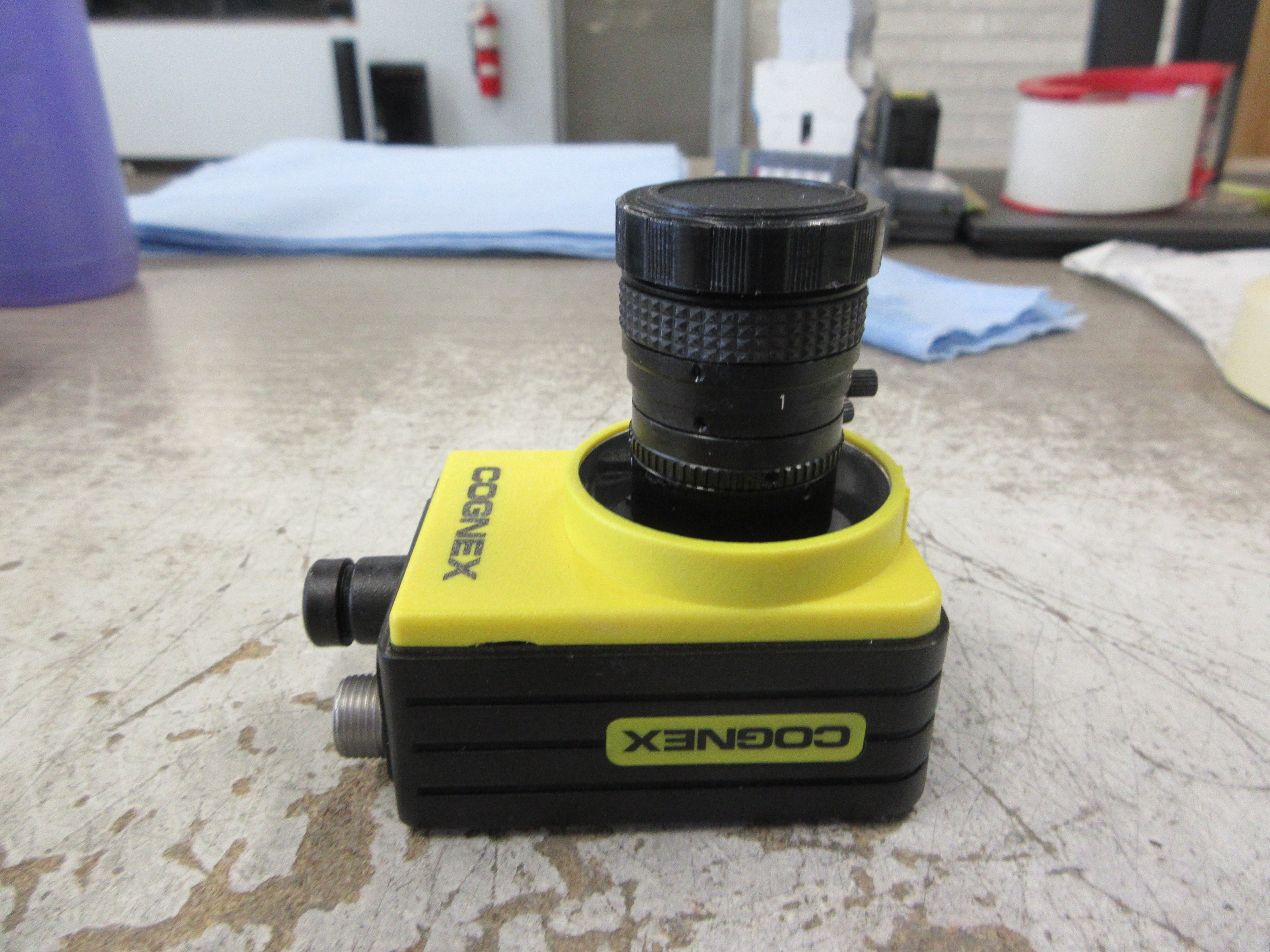 Cognex In-Sight 7000 IS7230 Vision System 825-0352-1RF 24VDC Used
