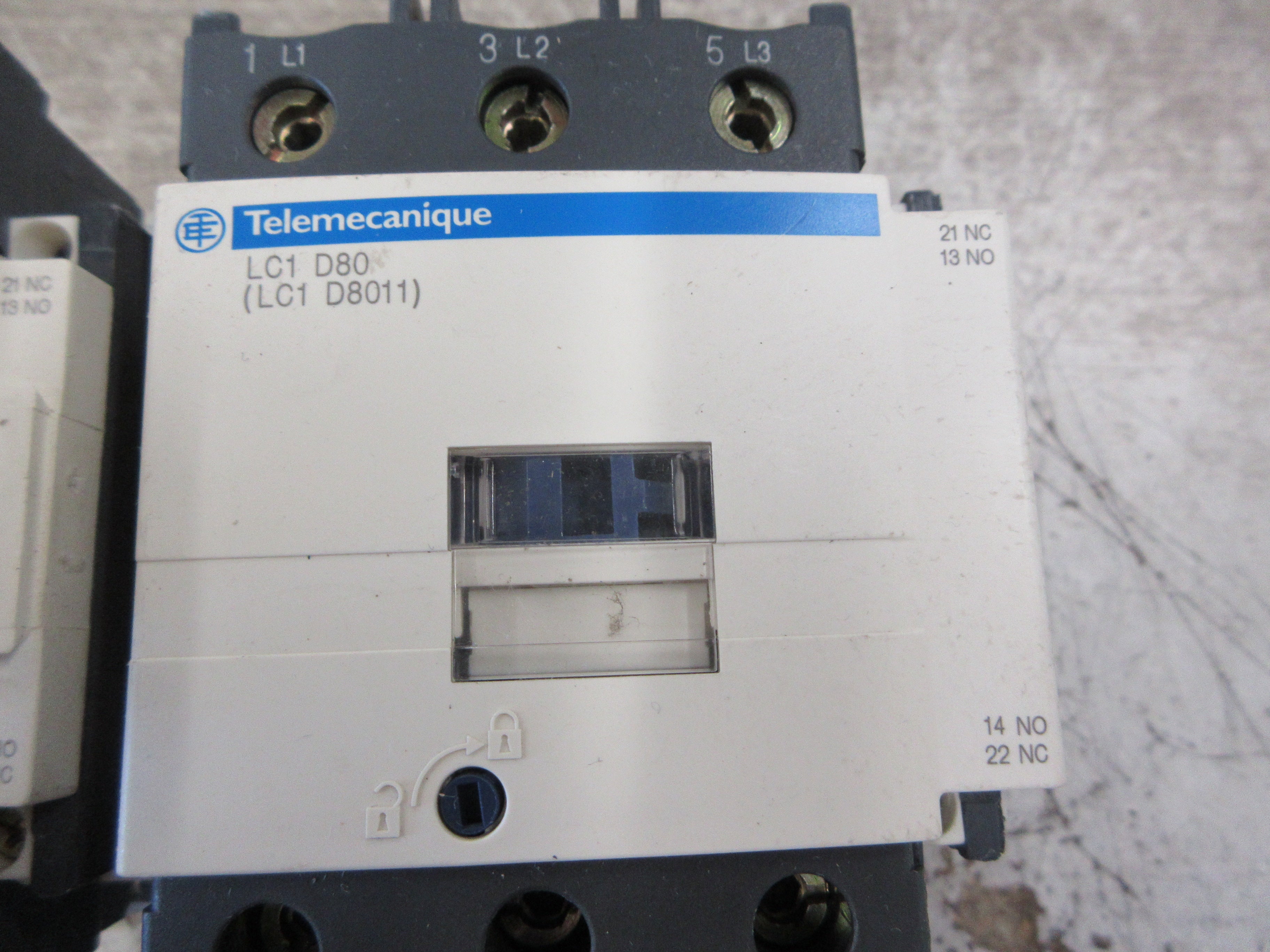 Telemecanique Reversing Starter LC1D8011 / LR2D3561 120V Coil Trip: 55-70A Used