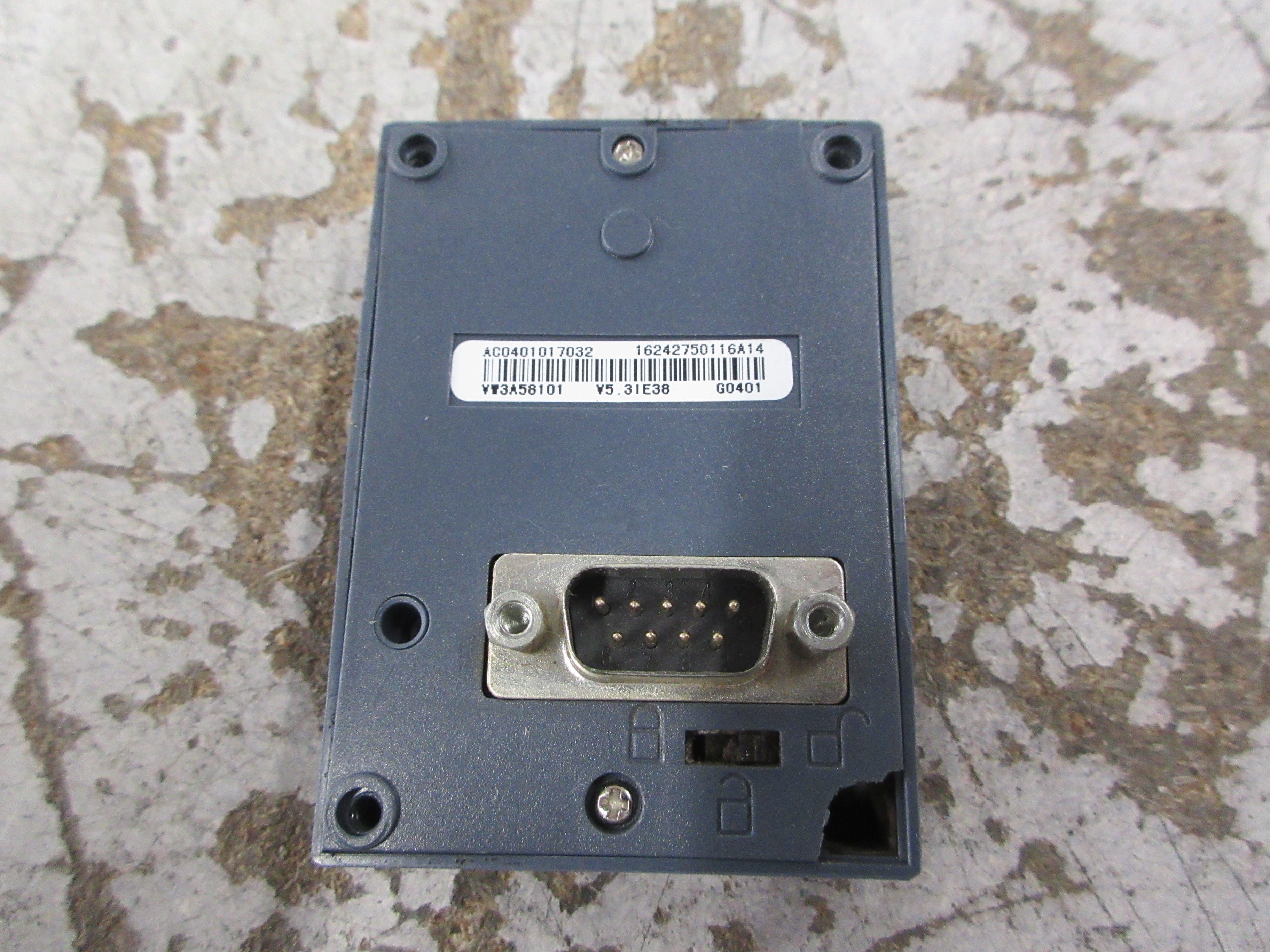 Schneider Electric Keypad VW3A58101 V5.3IE38 *No Mounting Screw* Used