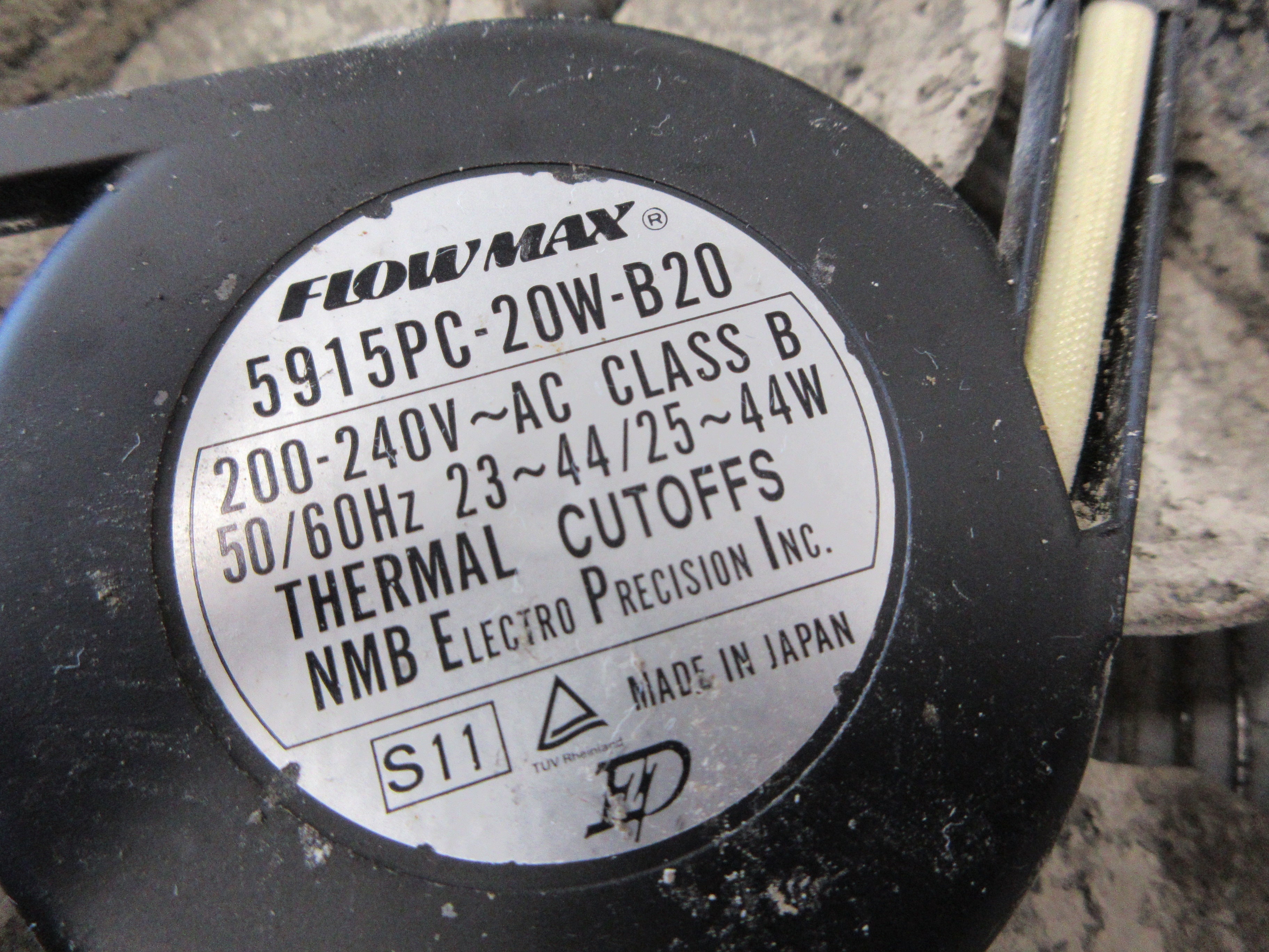 NMB Flowmax Axial Fan 5915PC-20W-B20 200-240V 50/60Hz (2) Grilles Used