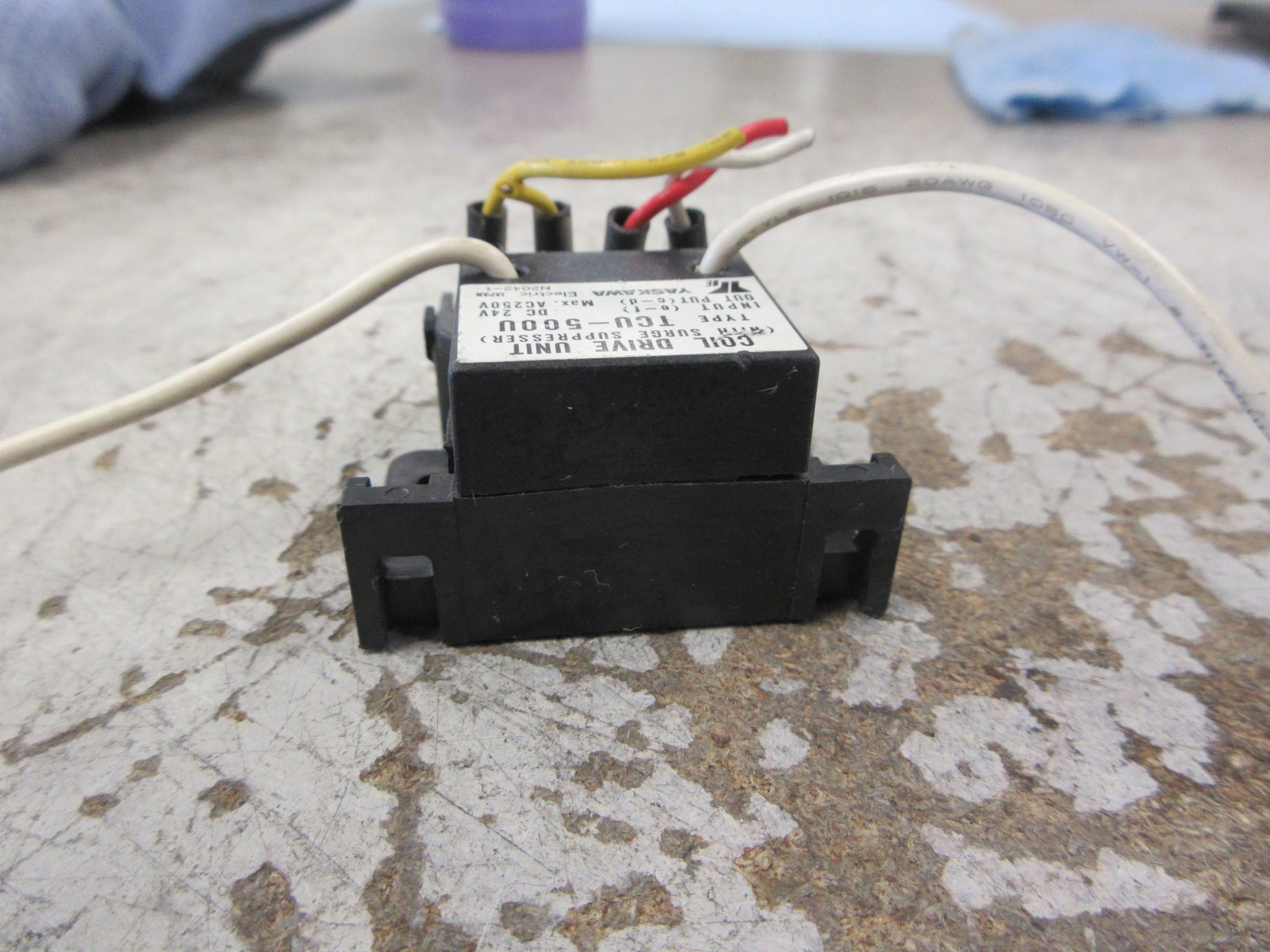 Yaskawa Coil Drive Unit TCU-500U Input: 24VDC Output: 250VAC Used