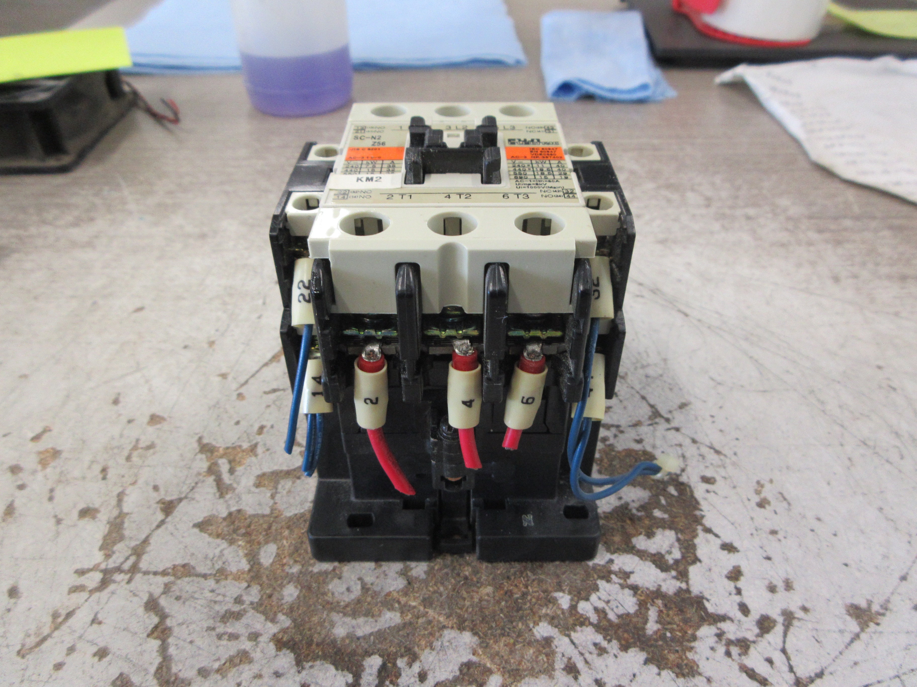 Fuji Electric Contactor SC-N2 Z56 220-240V Coil 40A W/Surge Suppressor Used