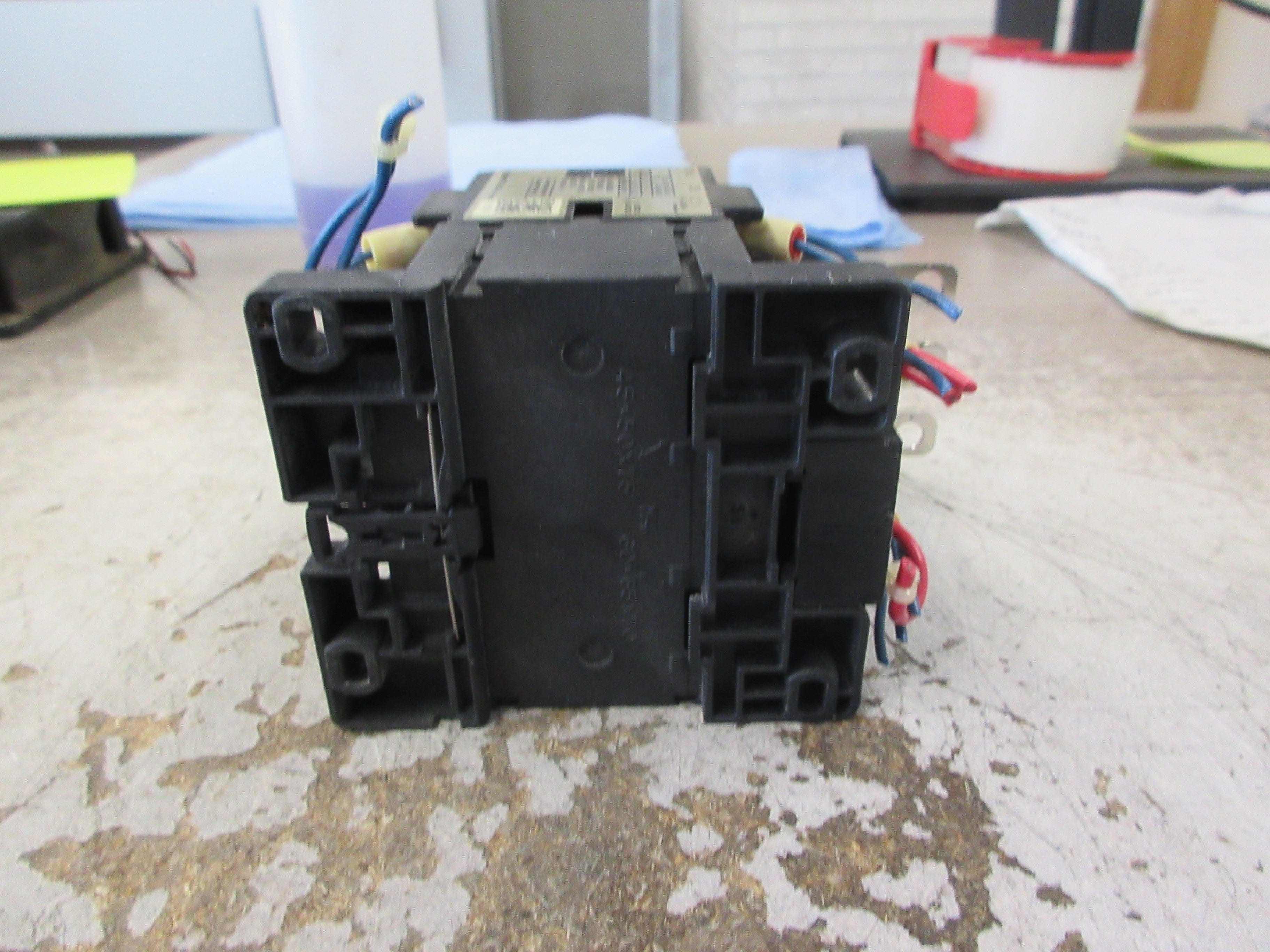 Fuji Electric Contactor SC-N2 Z56 220-240V Coil 40A W/Surge Suppressor Used