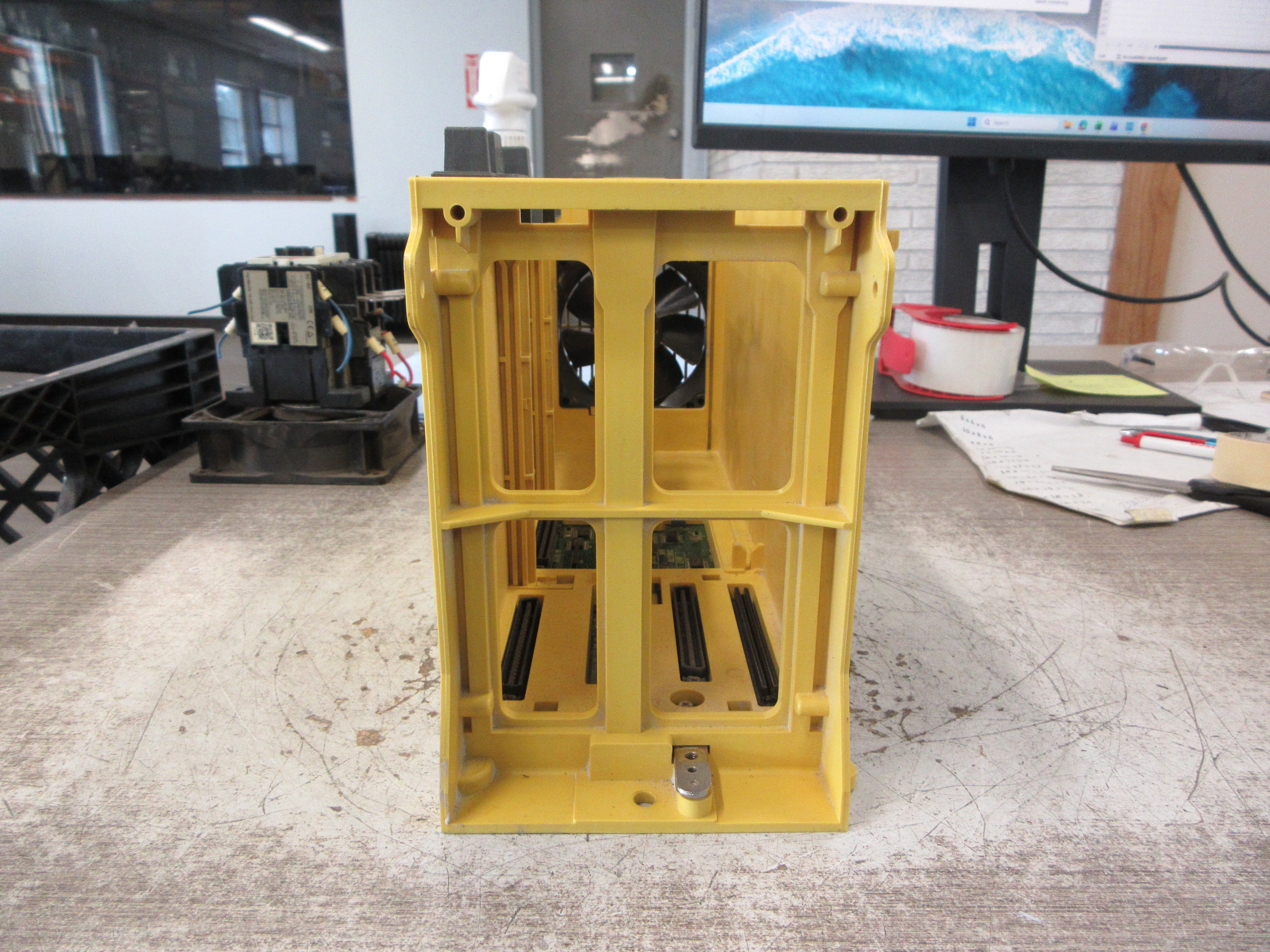Fanuc Backplane A05B-2400-C060 2-Slot Used