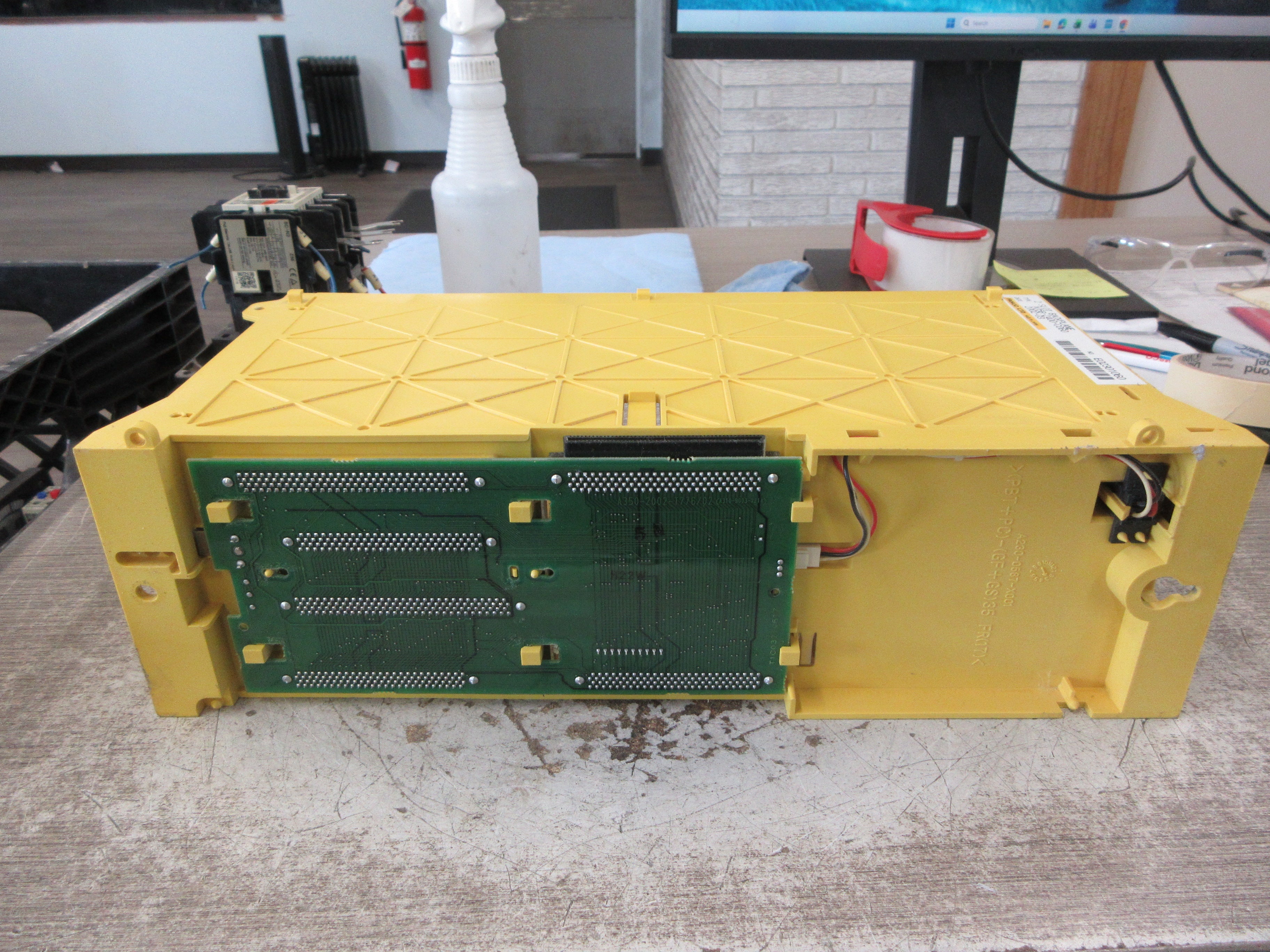 Fanuc Backplane A05B-2400-C060 2-Slot Used