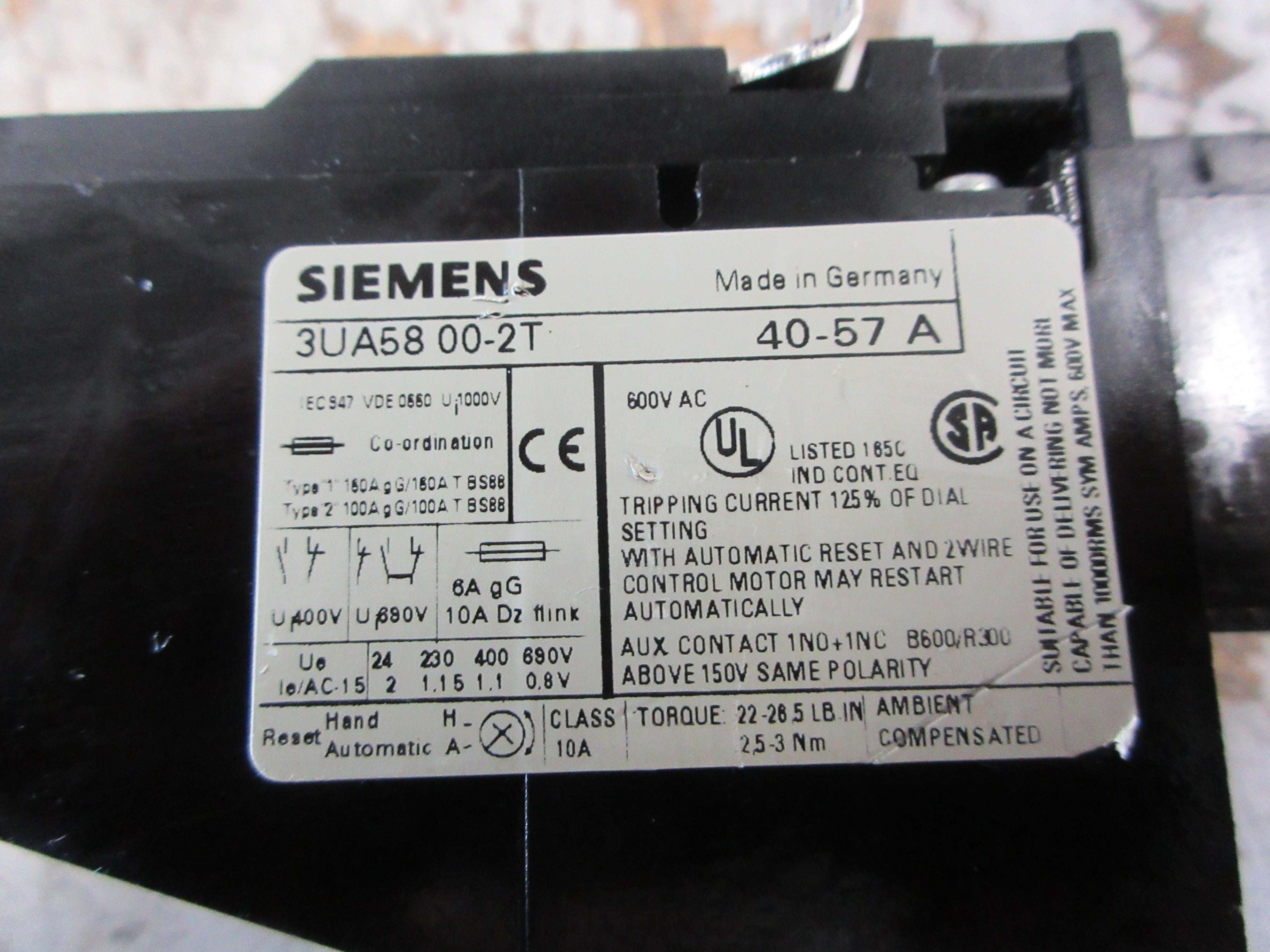 Siemens Solid State Overload 3UA58 00-2T Trip: 40-57A 600V Used