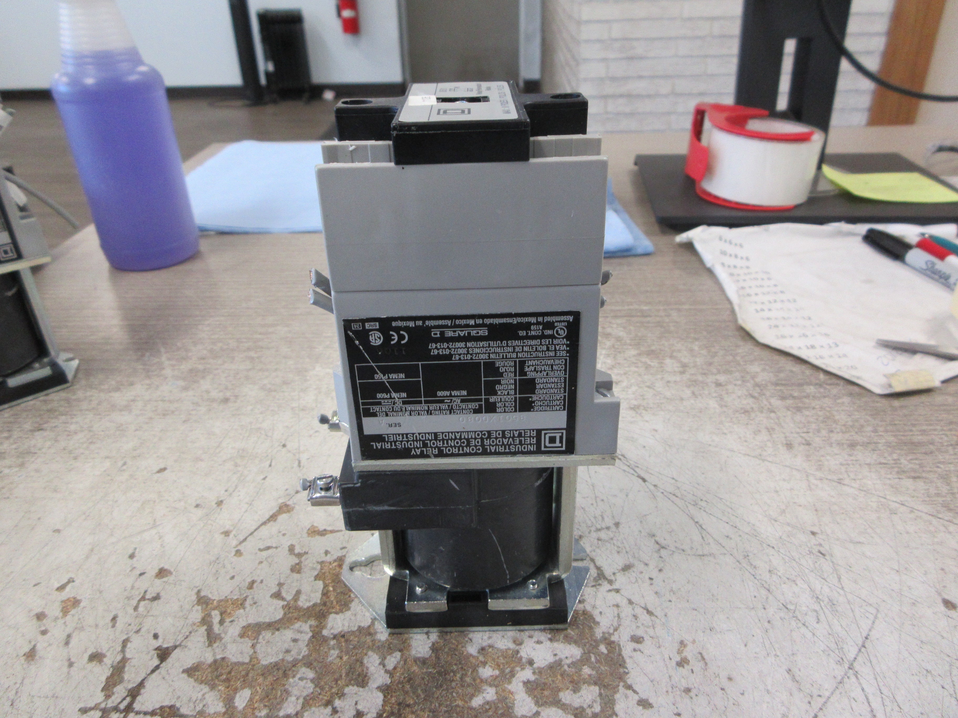 Square D Industrial Control Relay 8501XD080 115/125VDC Coil Ser. A Used