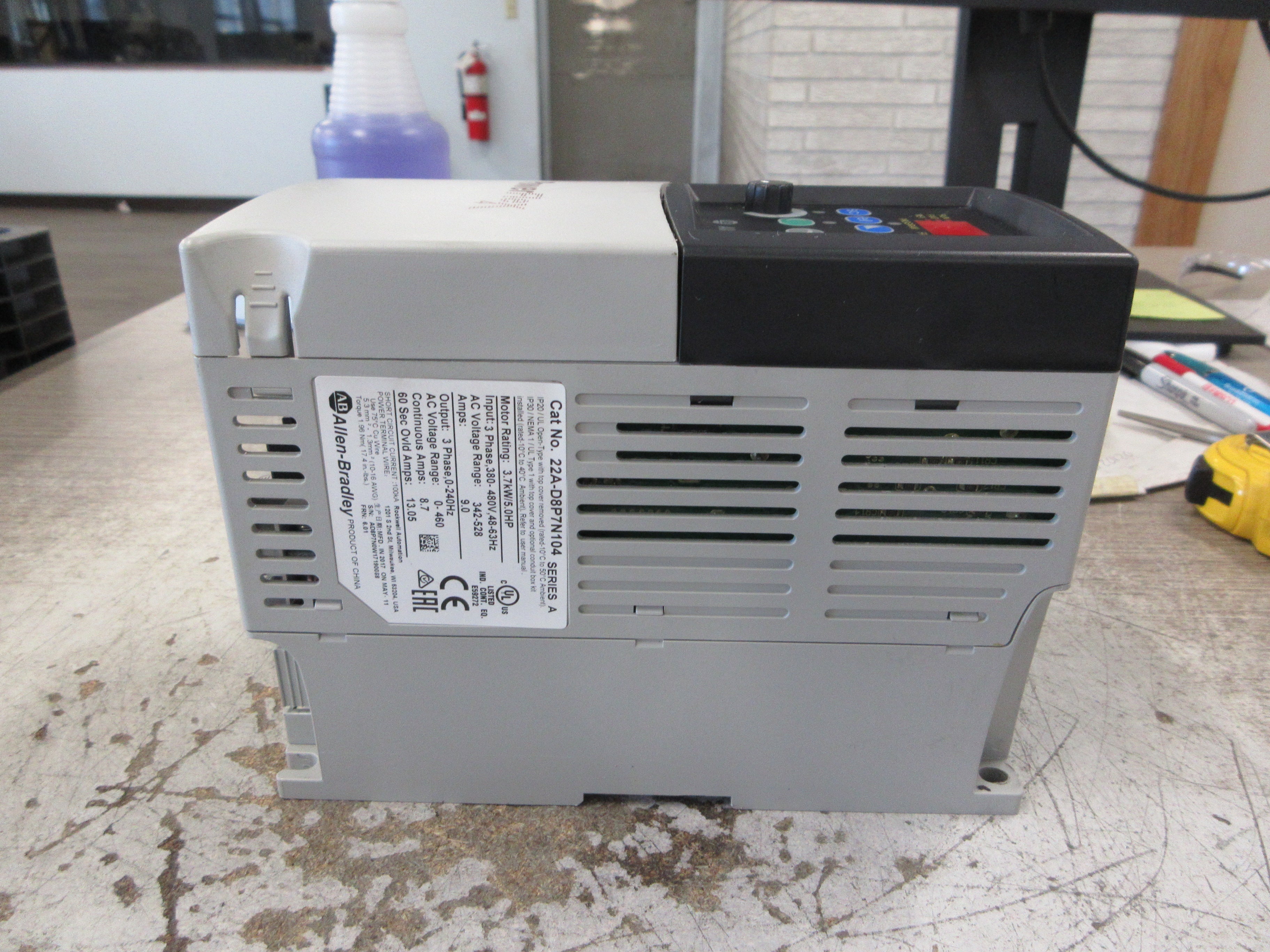 Allen-Bradley PowerFlex 4 AC Drive 22A-D8P7N104 Ser. A F/W: 6.01 5HP 3Ph Used