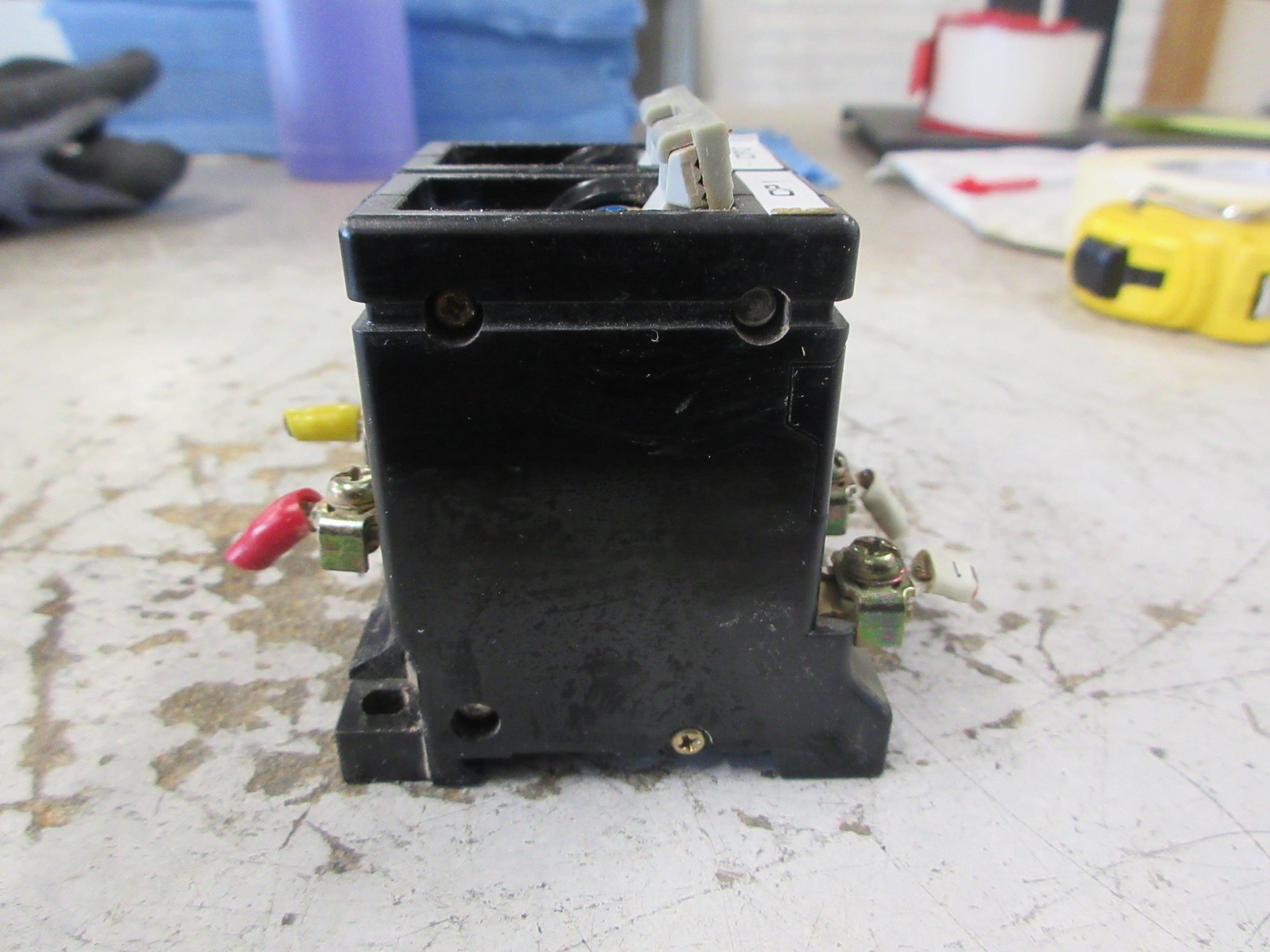 Fuji Electric Circuit Breaker CP32D-10A 250V 10A 2P Used