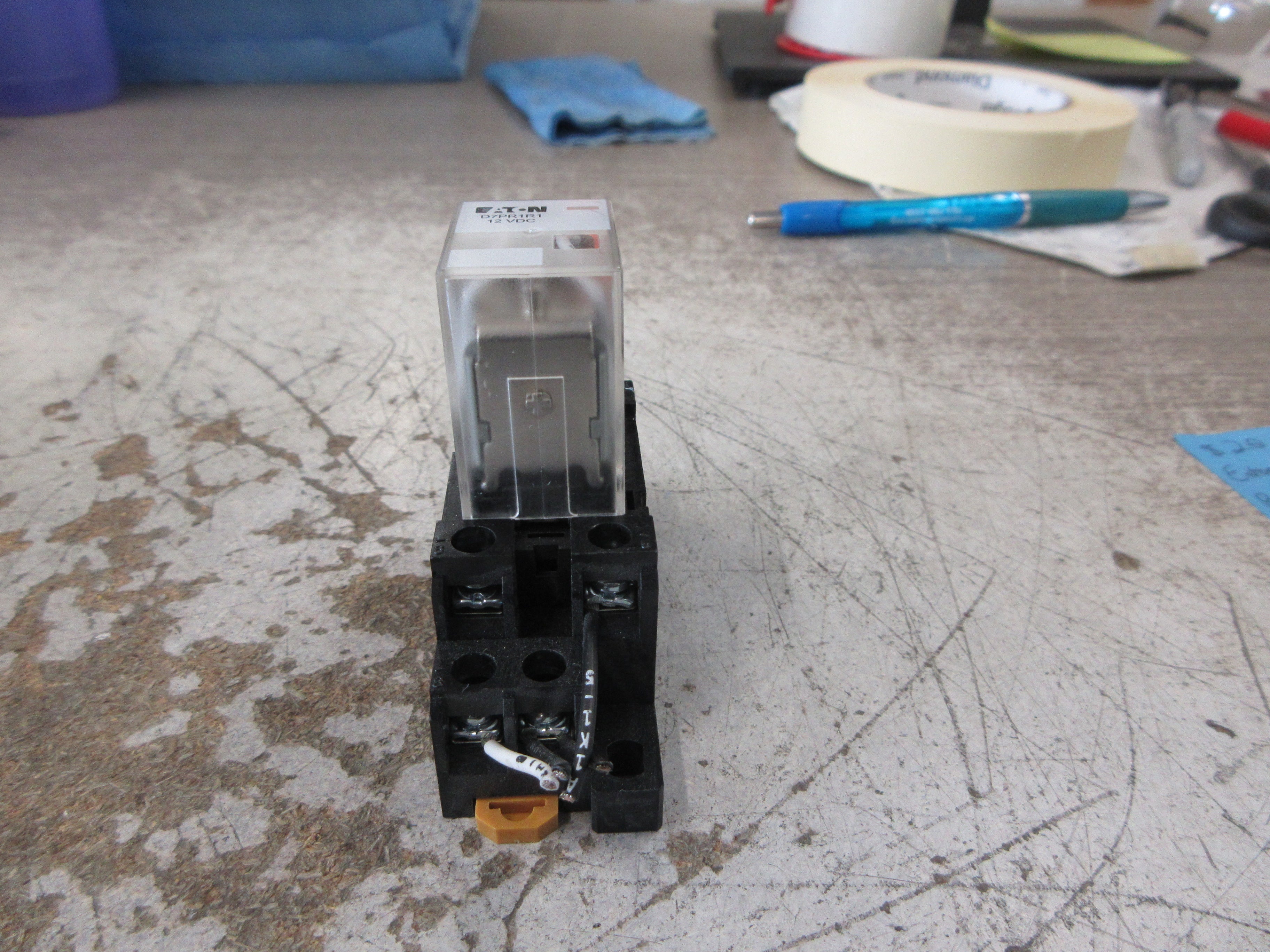 Eaton Relay D7PR1R1 12VDC Coil W/Base Used