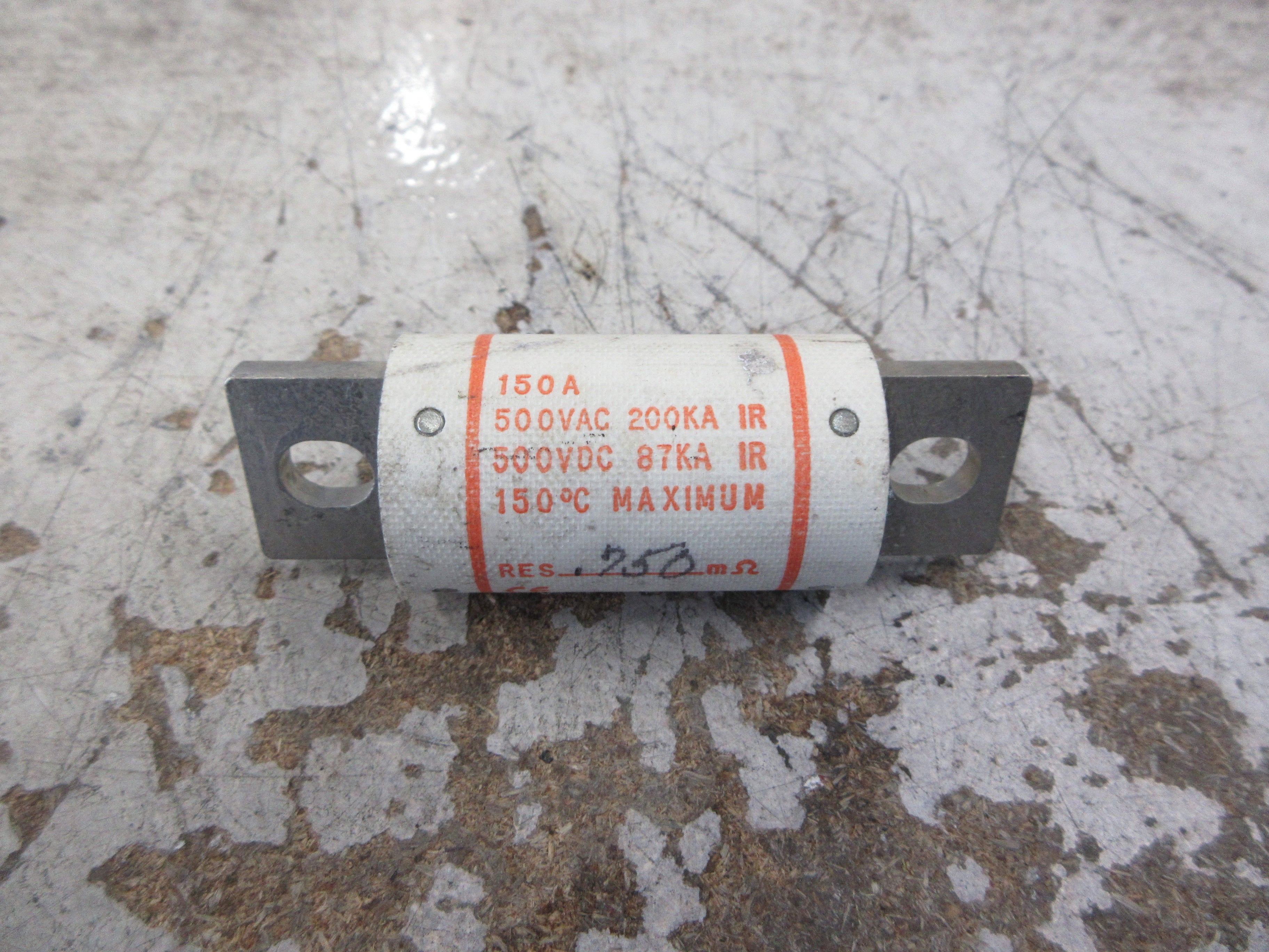 Ferraz Shawmut Amp-Trap Fuse A50QS150-4Y 150A 500V Used
