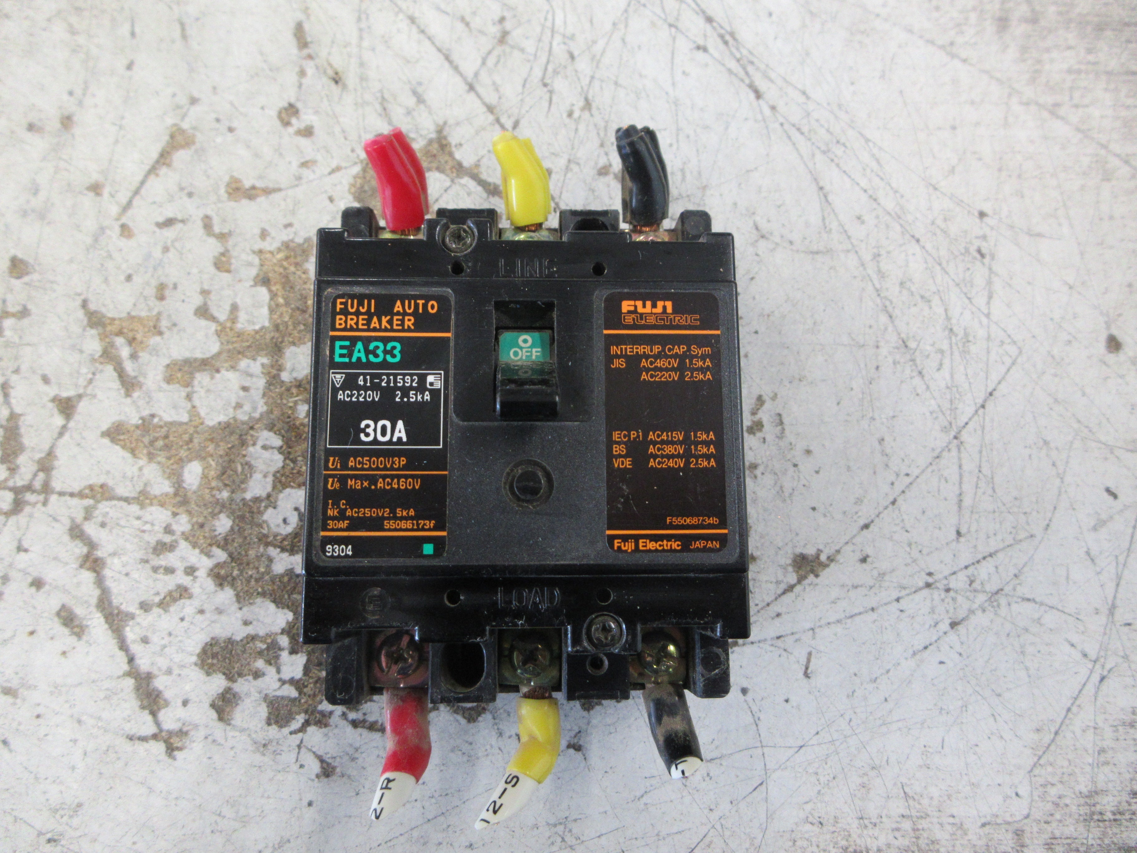 Fuji Electric Circuit Breaker EA33 30A 460V 3P Used