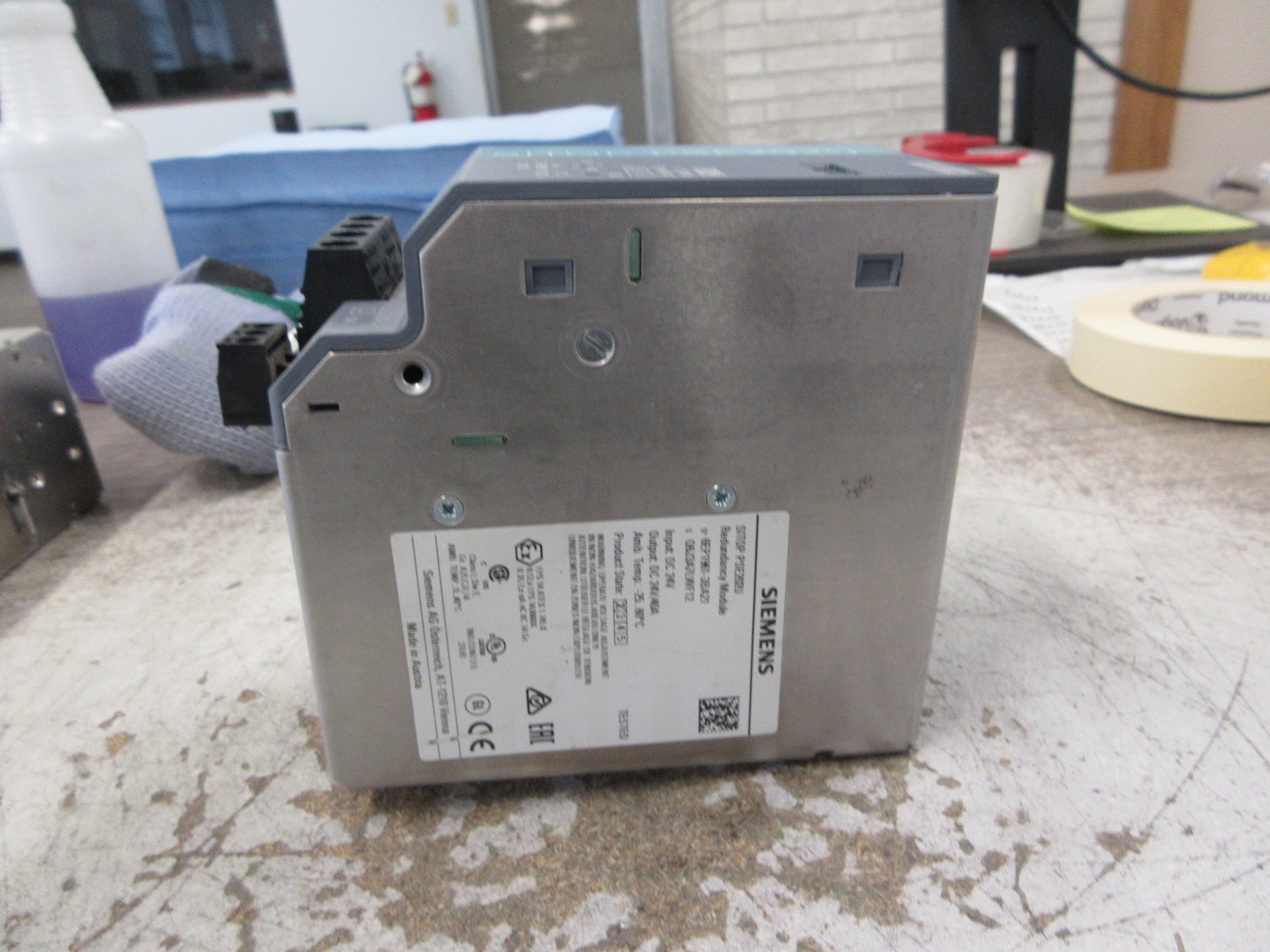 Siemens Sitop PSE202V Redundancy Module 6EP1961-3BA21 Input: 24VDC Used