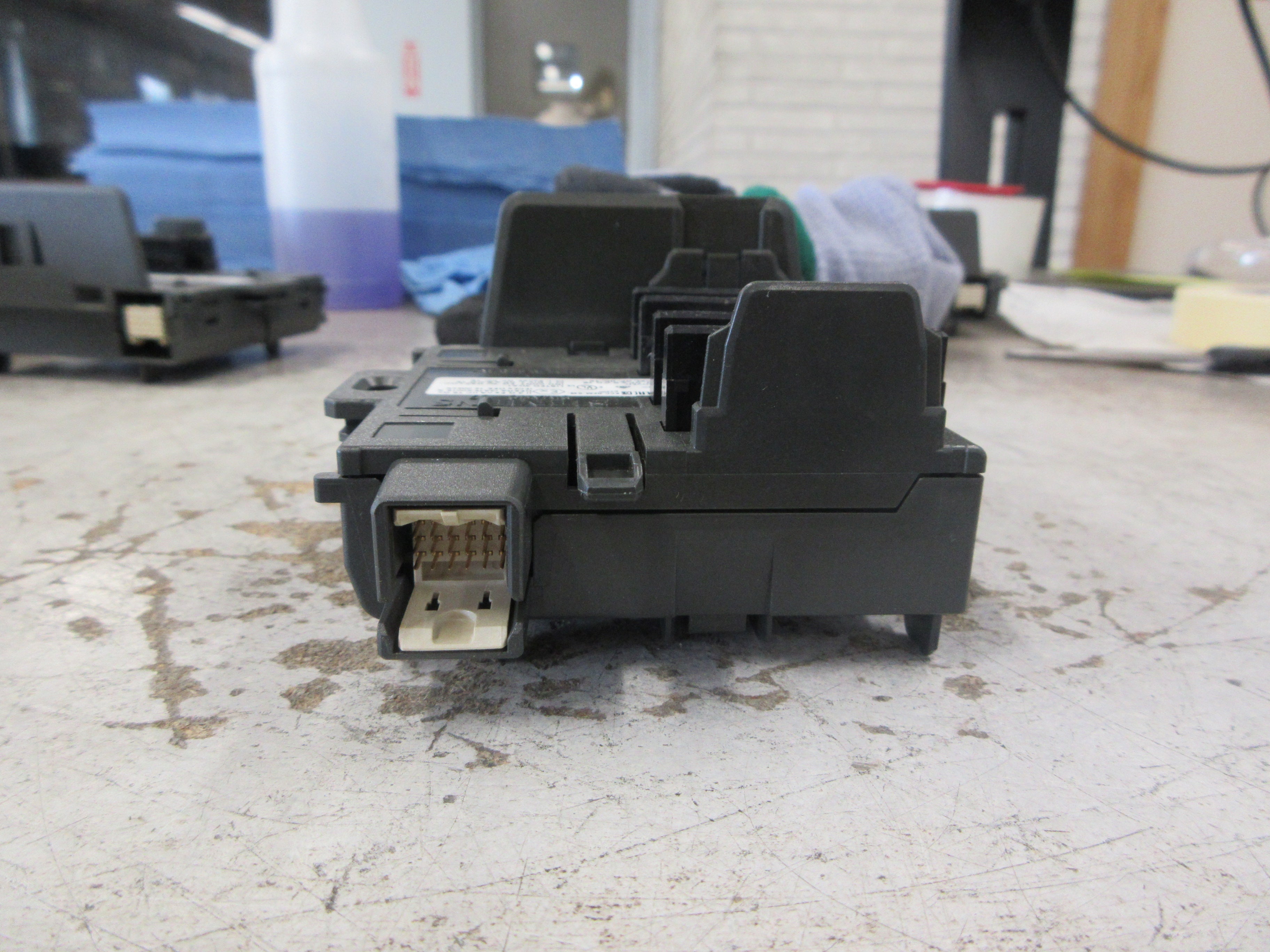 Siemens Bus Module 6ES7 195-7HB00-0XA0 FS: 06 Used