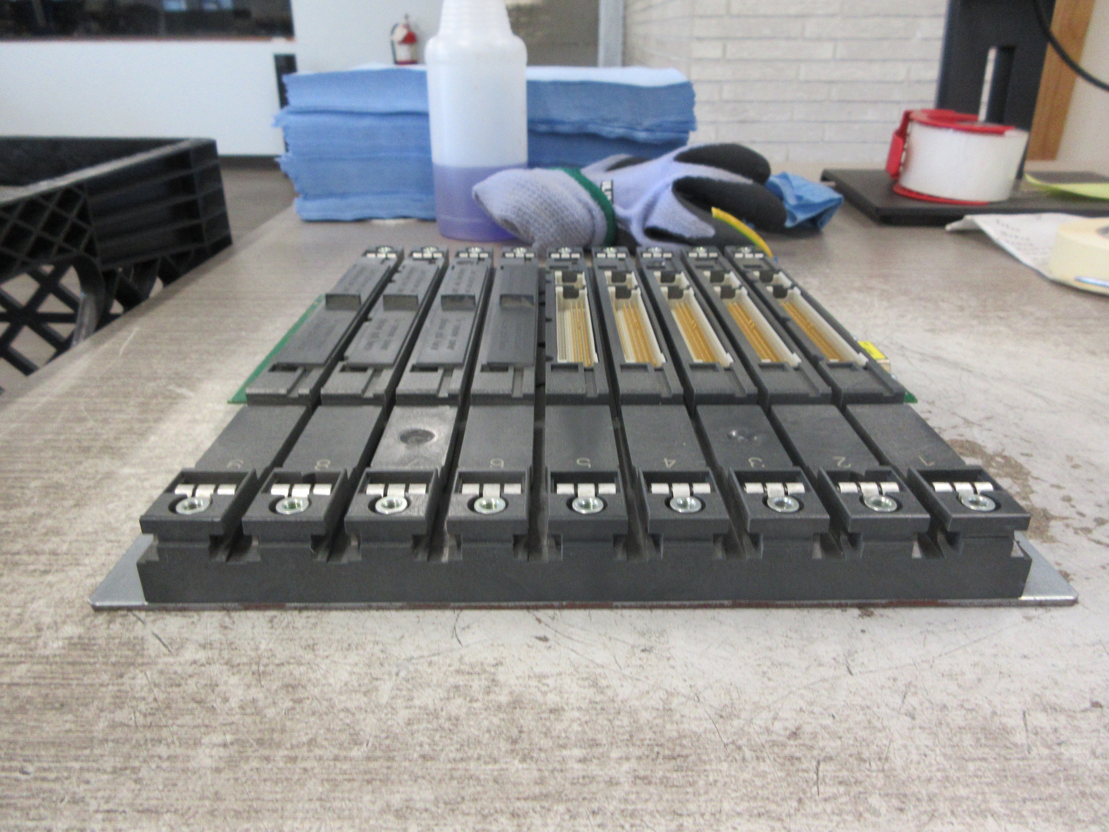 Siemens Simatic S7 UR2 Rack 6ES7 400-1JA01-0AA0 9-Slot Used