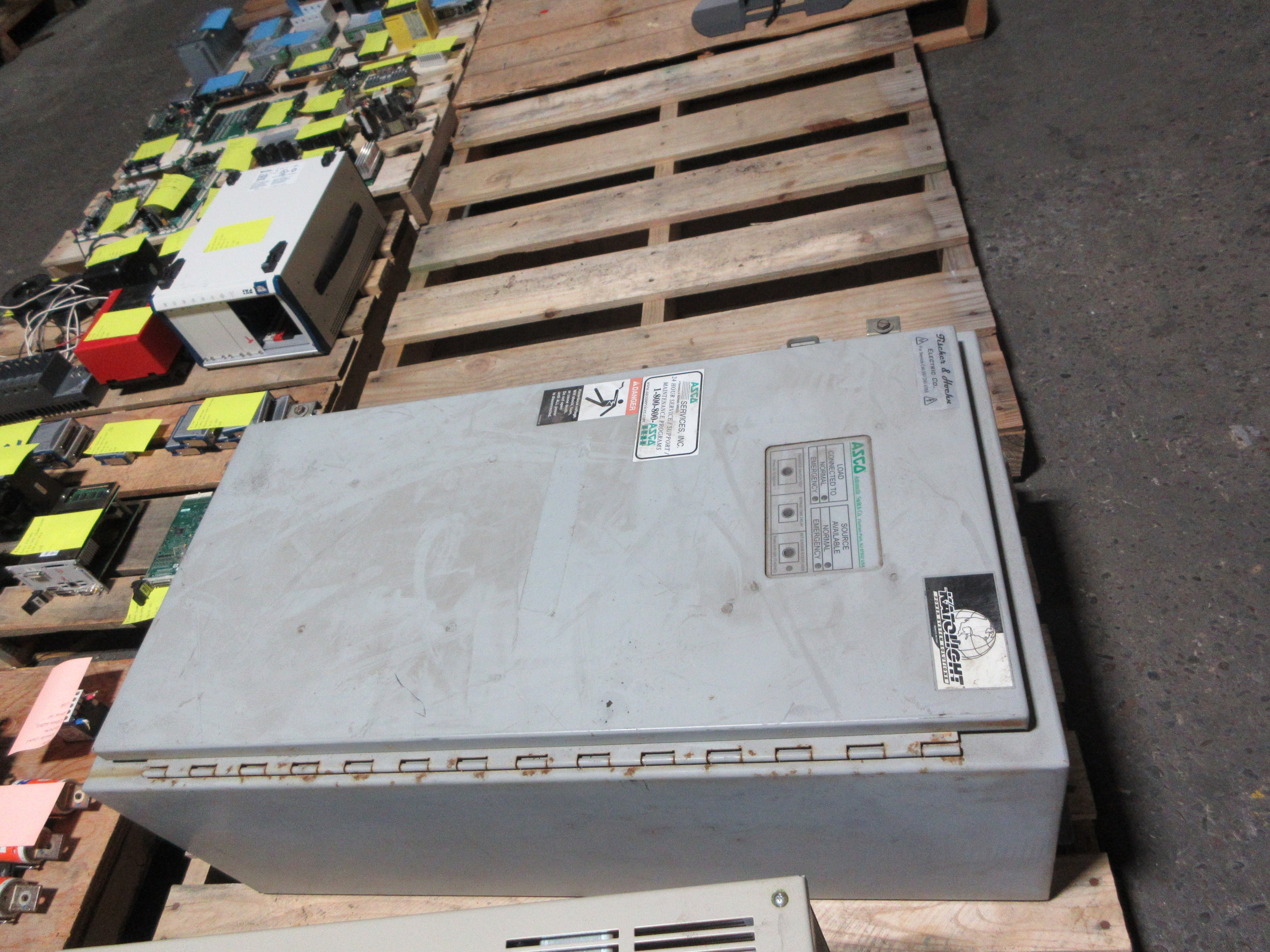 Asco Series 300 3R Automatic Transfer Switch A30027061XC 70A 240V 60Hz 1Ph Used