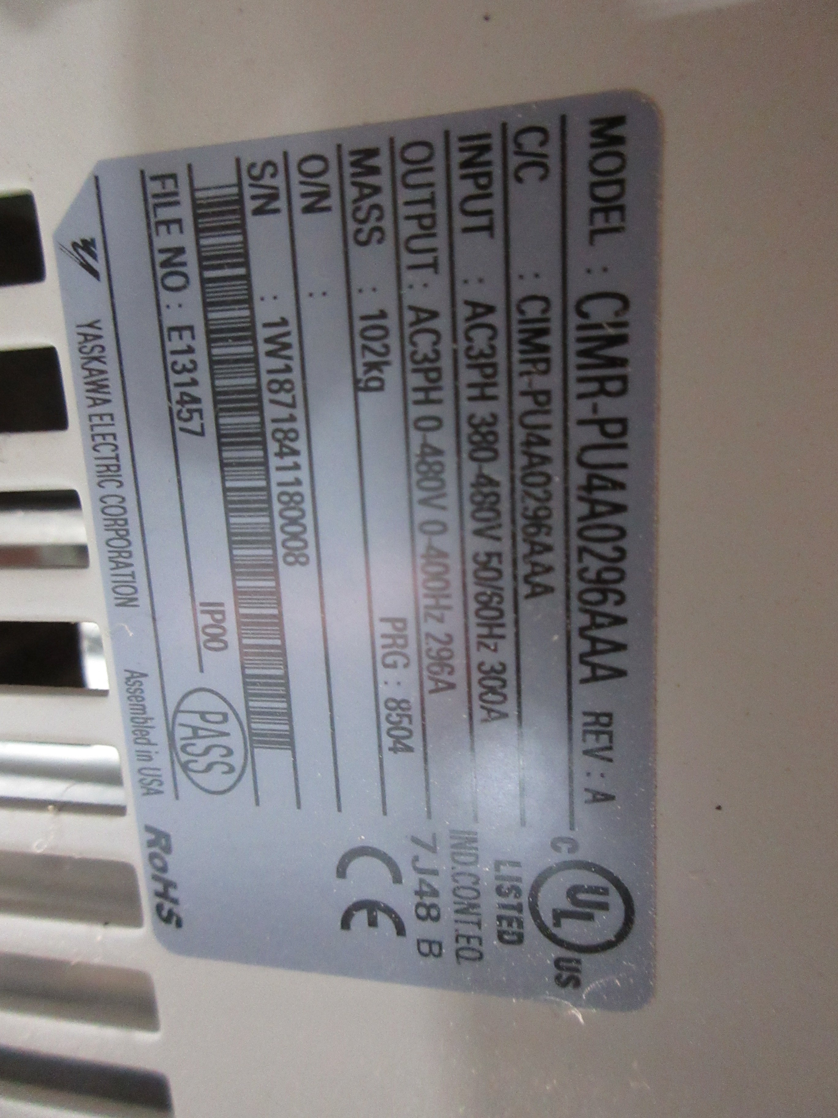 Yaskawa P1000 AC Drive CIMR-PU4A0296AAA Rev. A 250HP 3Ph Used