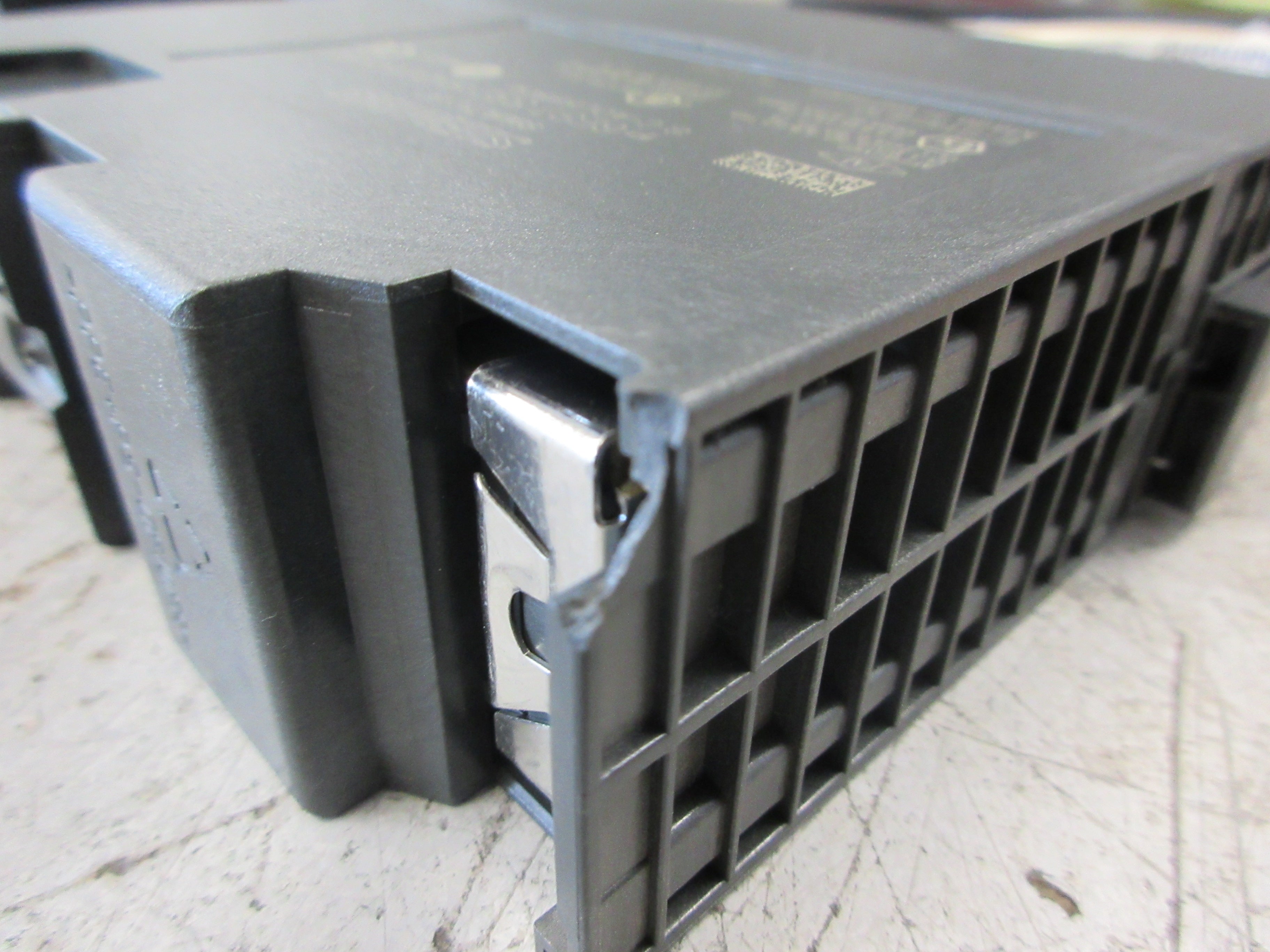 Siemens Simatic S7 Output Module 6ES7 332-5HD01-0AB0 E-Stand: 10 Used