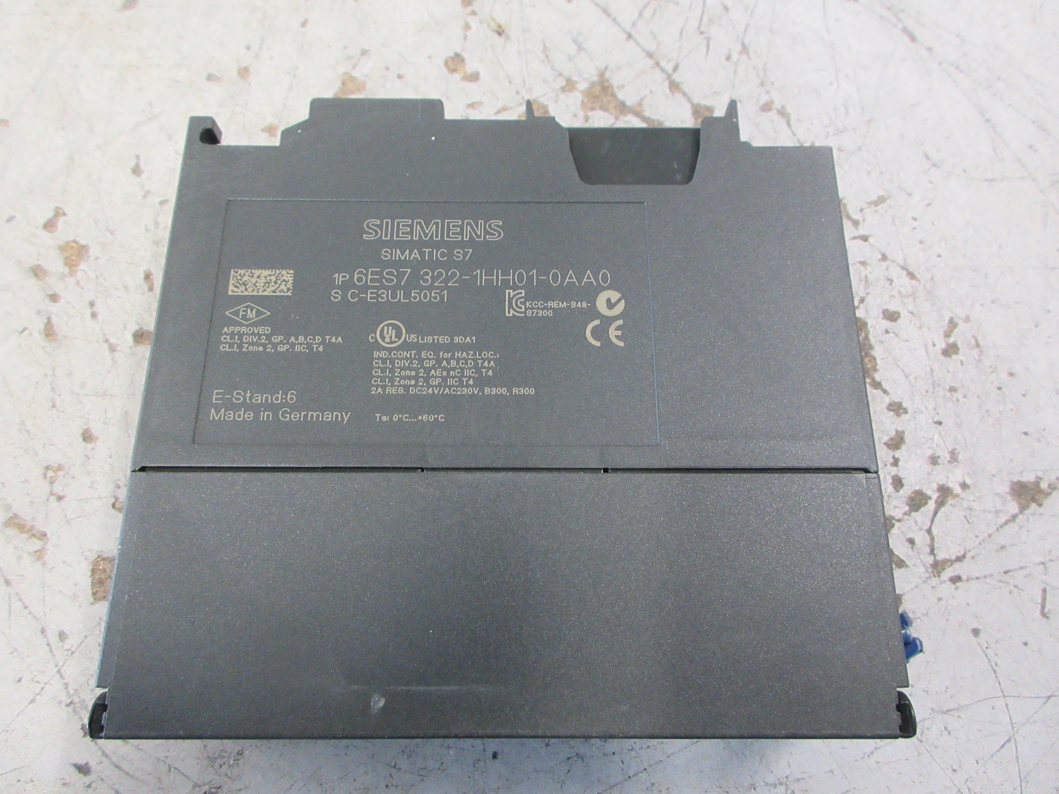 Siemens Simatic S7 Digital Output Module 6ES7 322-1HH01-0AA0 24VDC/240VAC Used
