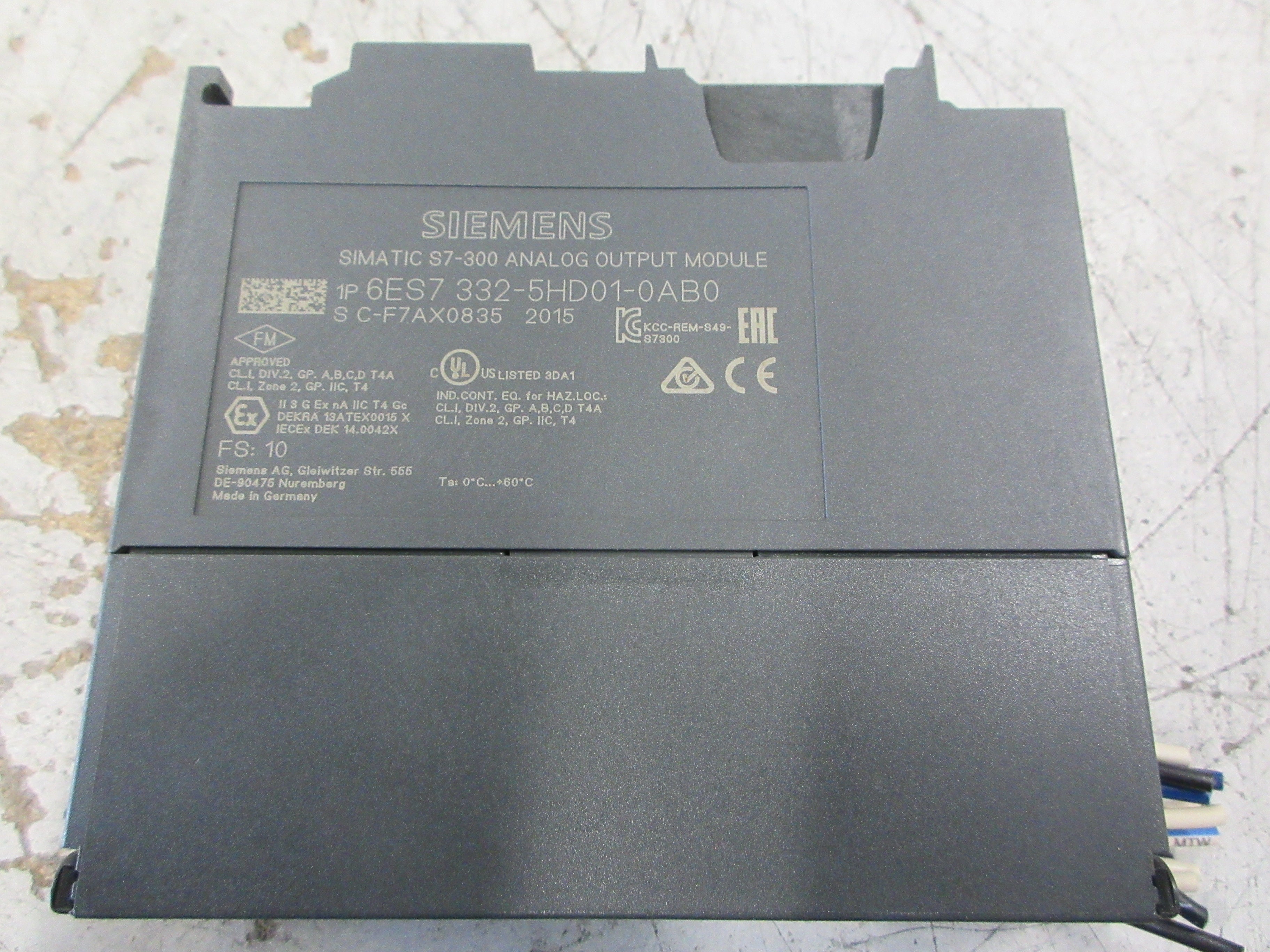 Siemens Simatic S7-300 Analog Output Module 6ES7 332-5HD01-0AB0 FS: 10 Used