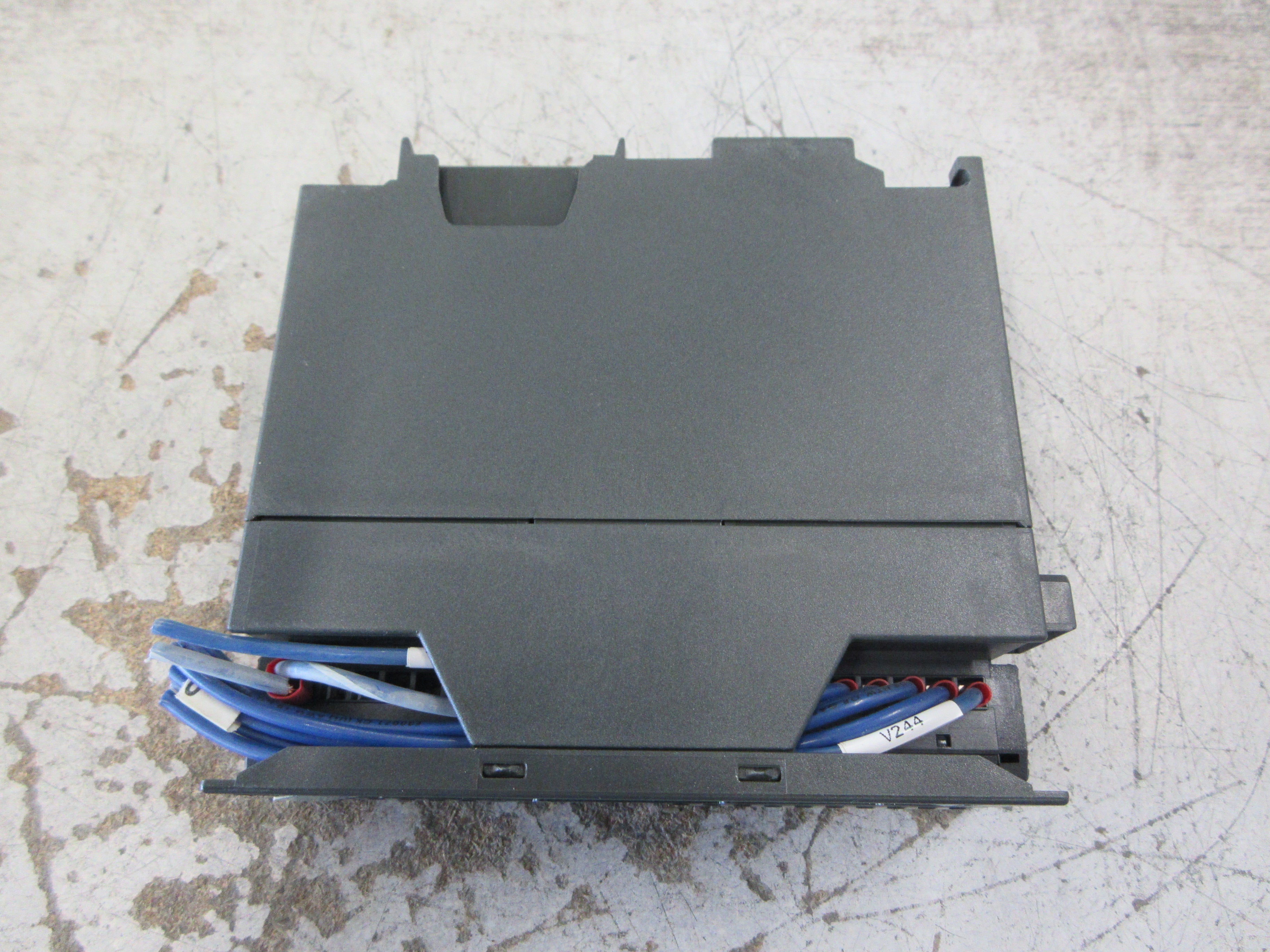 Siemens Simatic S7 Digital Output Module 6ES7 322-1BH01-0AA0 24VDC 0.5A Used