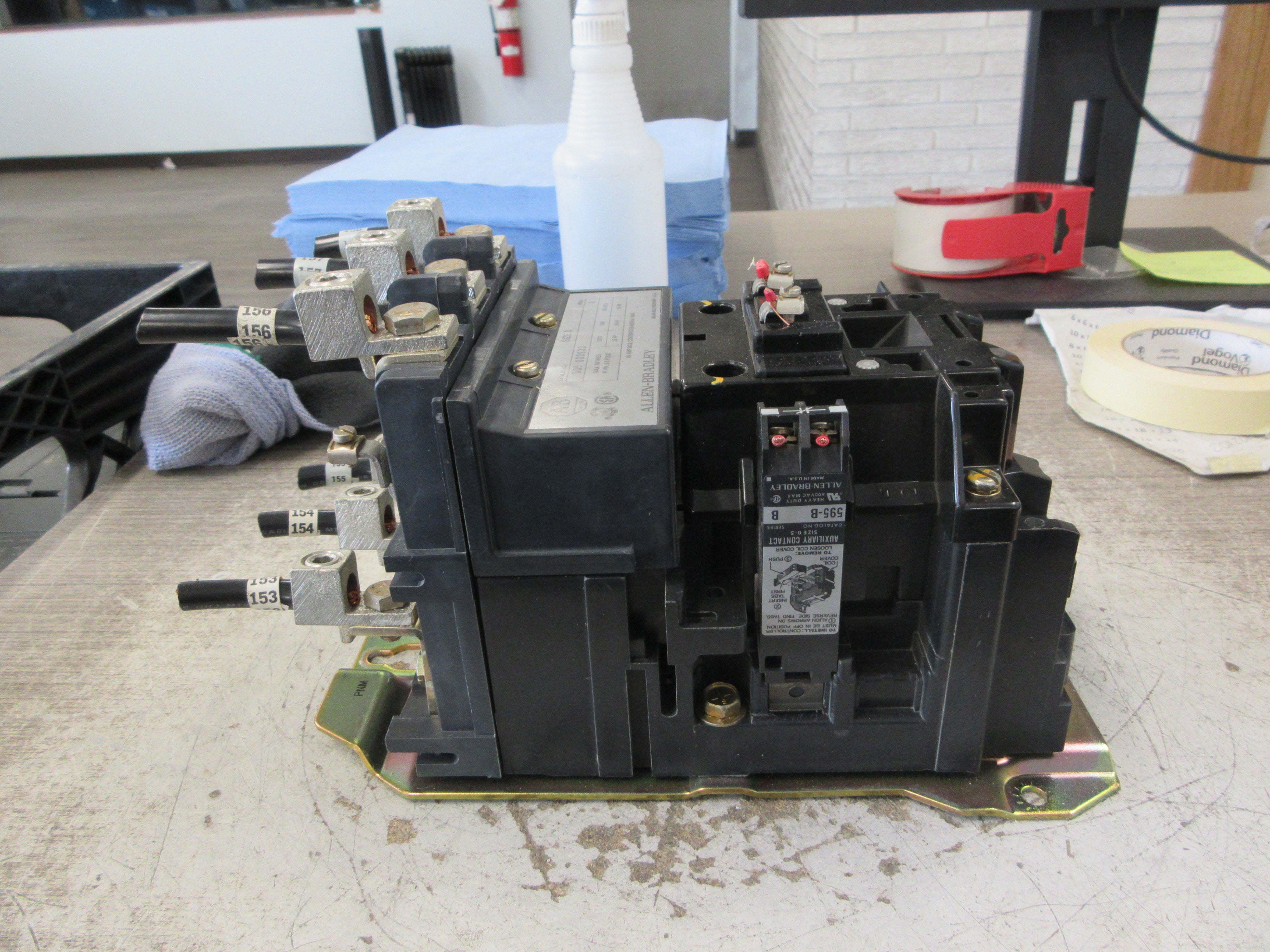 Allen-Bradley Size 3 Starter 500-DOD930 Ser. A 115-120V Coil 90A 600V Used