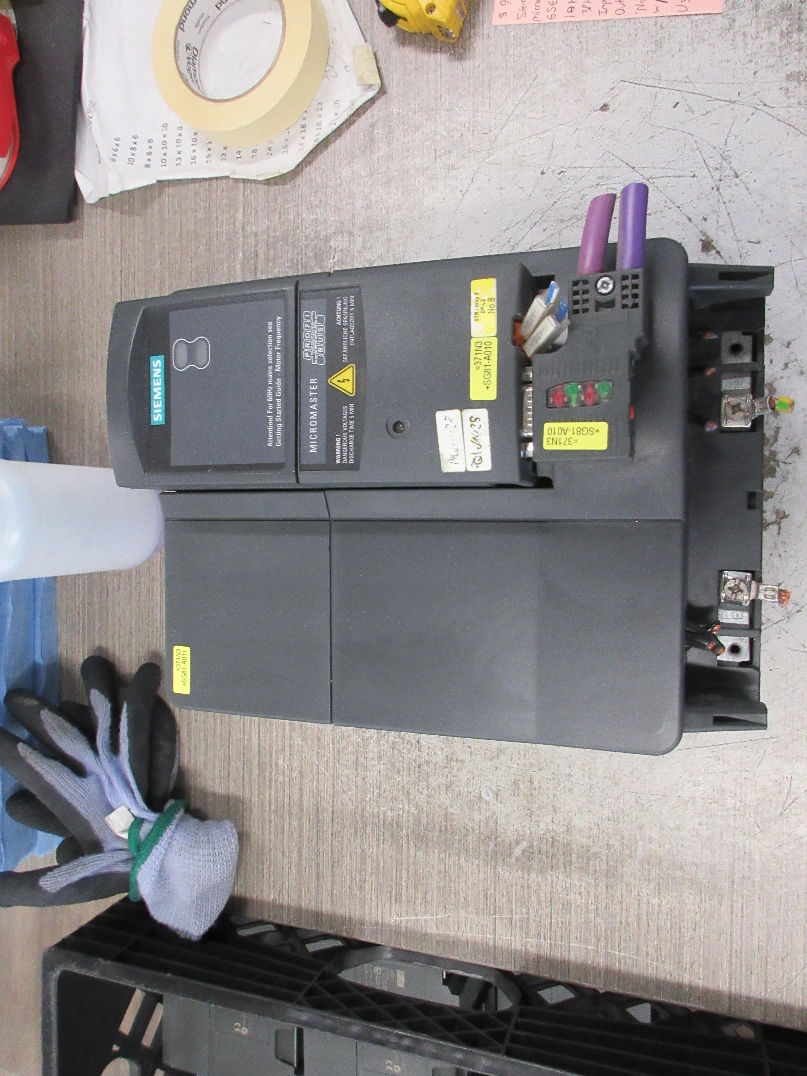 Siemens Micromaster 420 AC Drive 6SE6420-2UD27-5CA1 10HP 3Ph Used