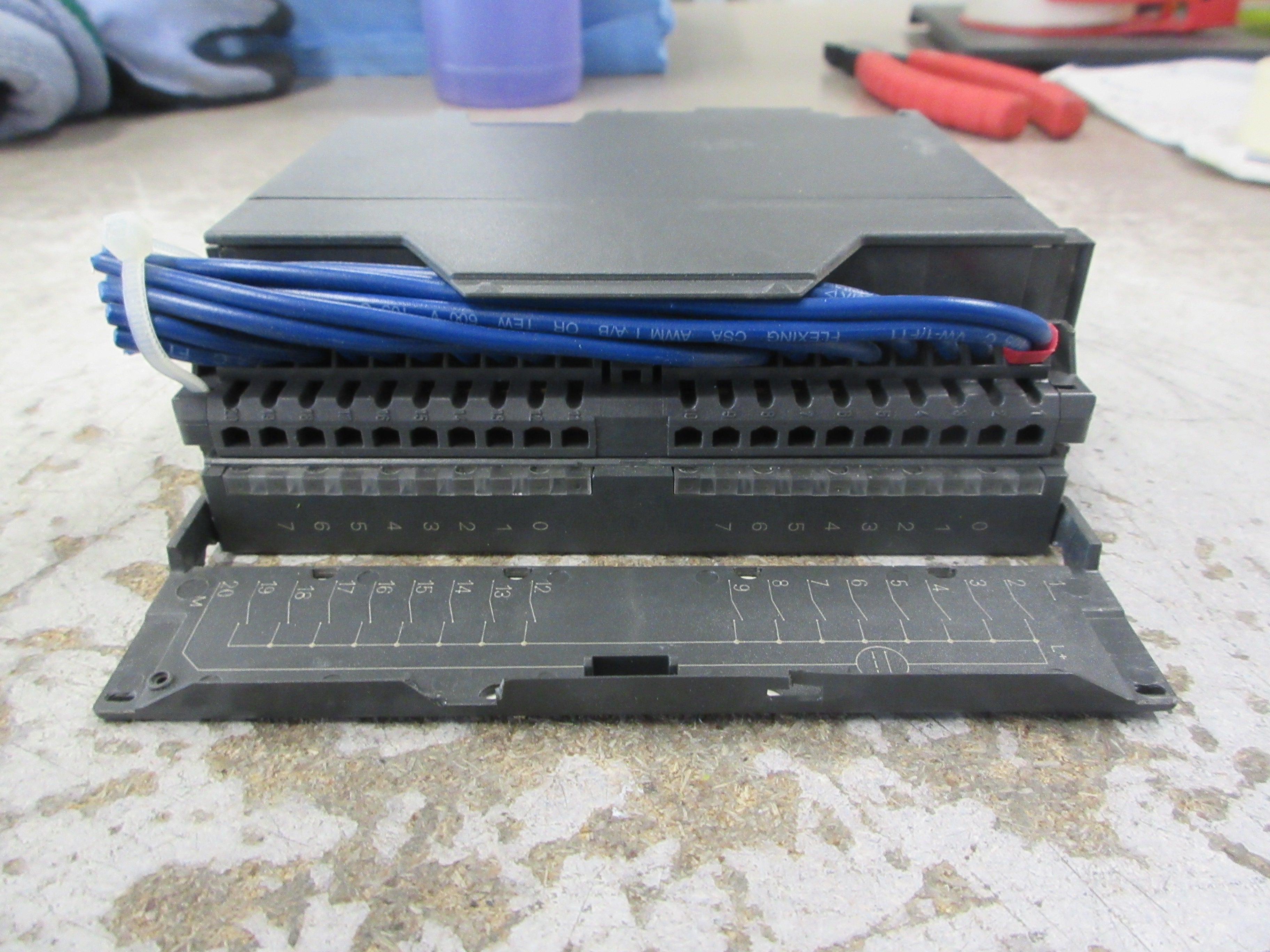Siemens Simatic S7 Digital Input Module 6ES7 321-1BH02-0AA0 16X DC24V Used