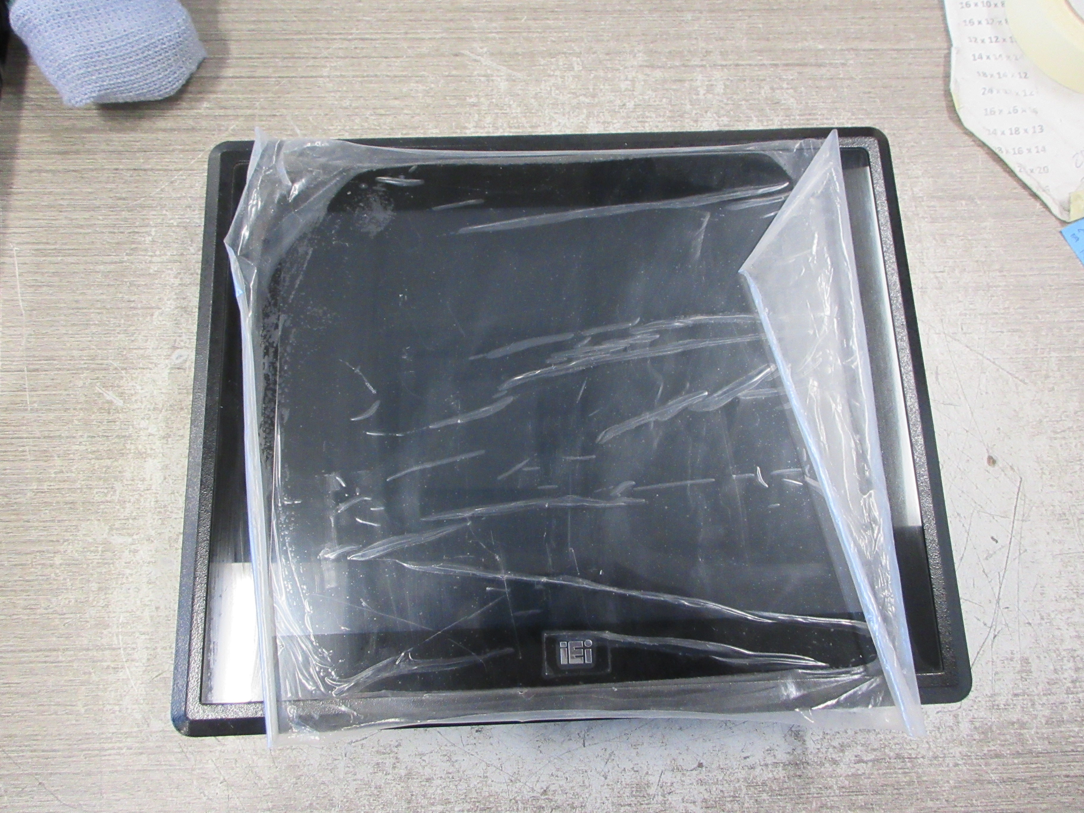 IEI Industrial Panel PC PPC-F12B-Bti-J1/2G/PC-R10 Intel Celeron J1900 12.1" Used